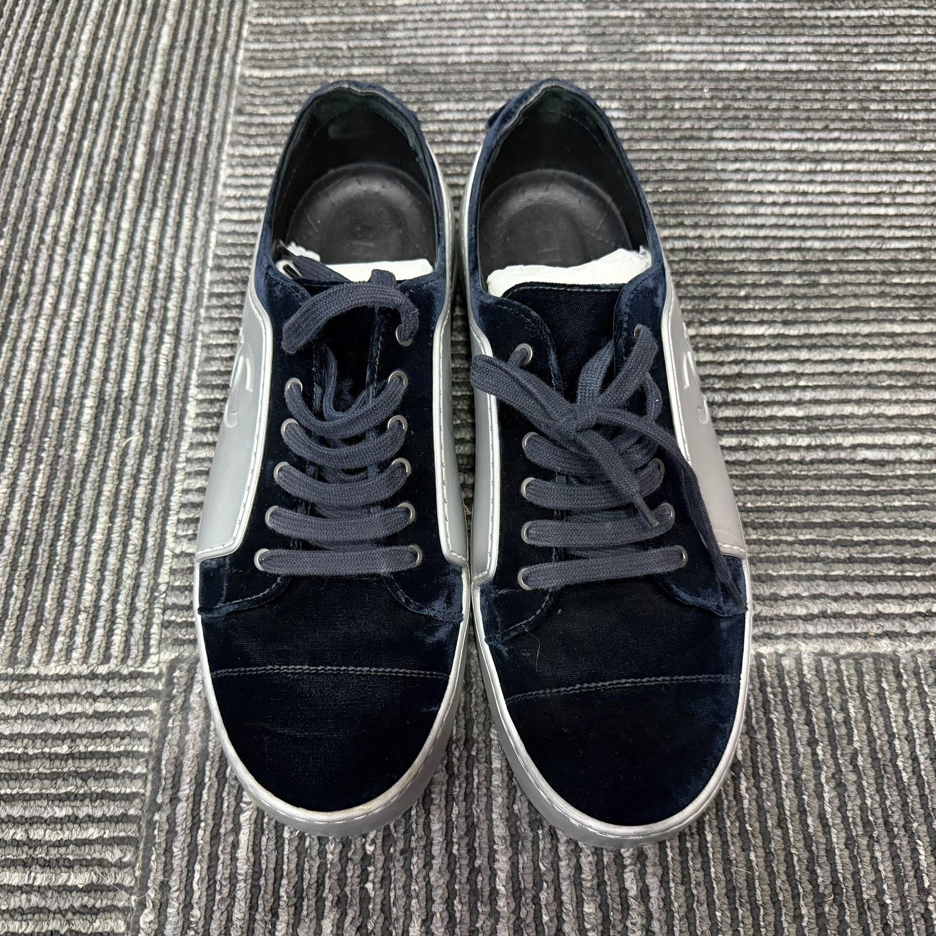 Chanel Chanel Velvet Blue Lowtop Sneakers 9 Men Size US 9 / EU 42 - 4 Thumbnail