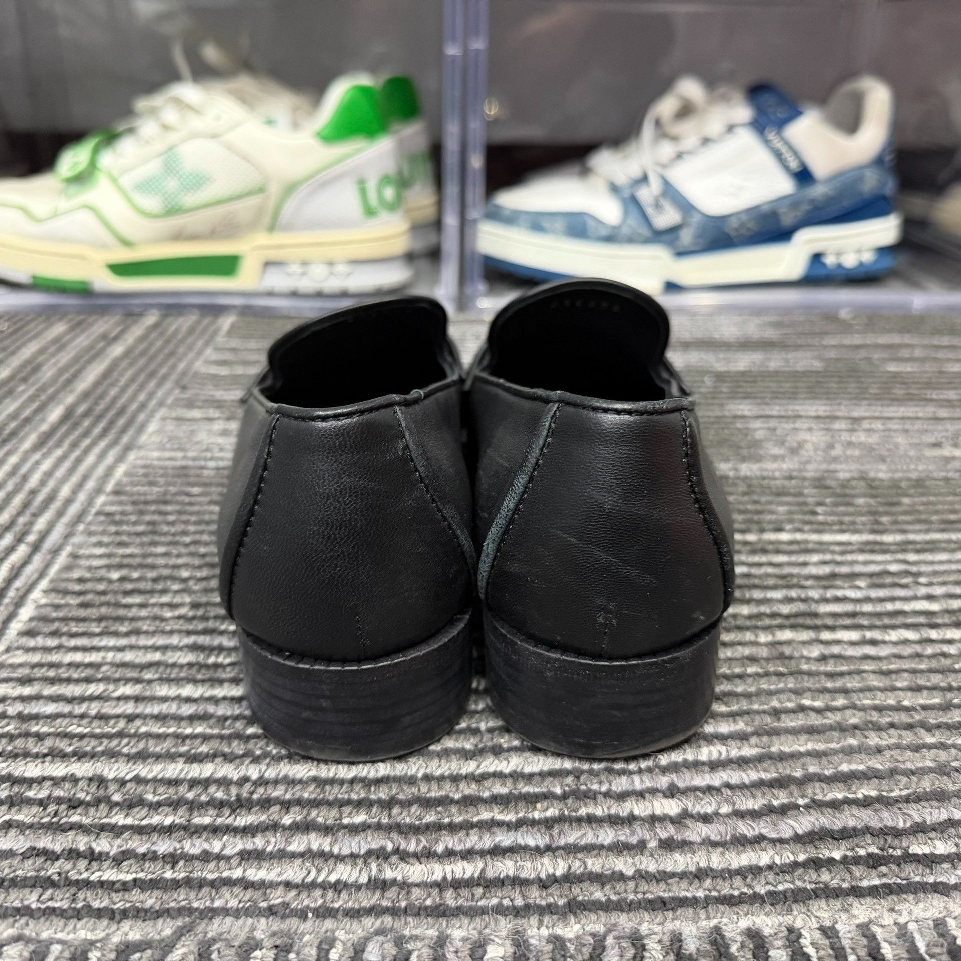 Chanel Chanel Lowtop Sneakers us_7 Women Size US 7 / IT 37 - 3 Thumbnail