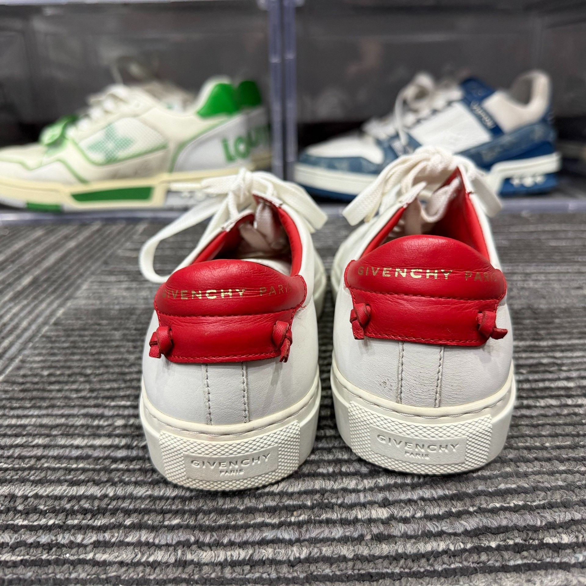 Givenchy Givenchy White Lowtop Sneakers us_5 Women Size US 5 / IT 35 - 5 Thumbnail