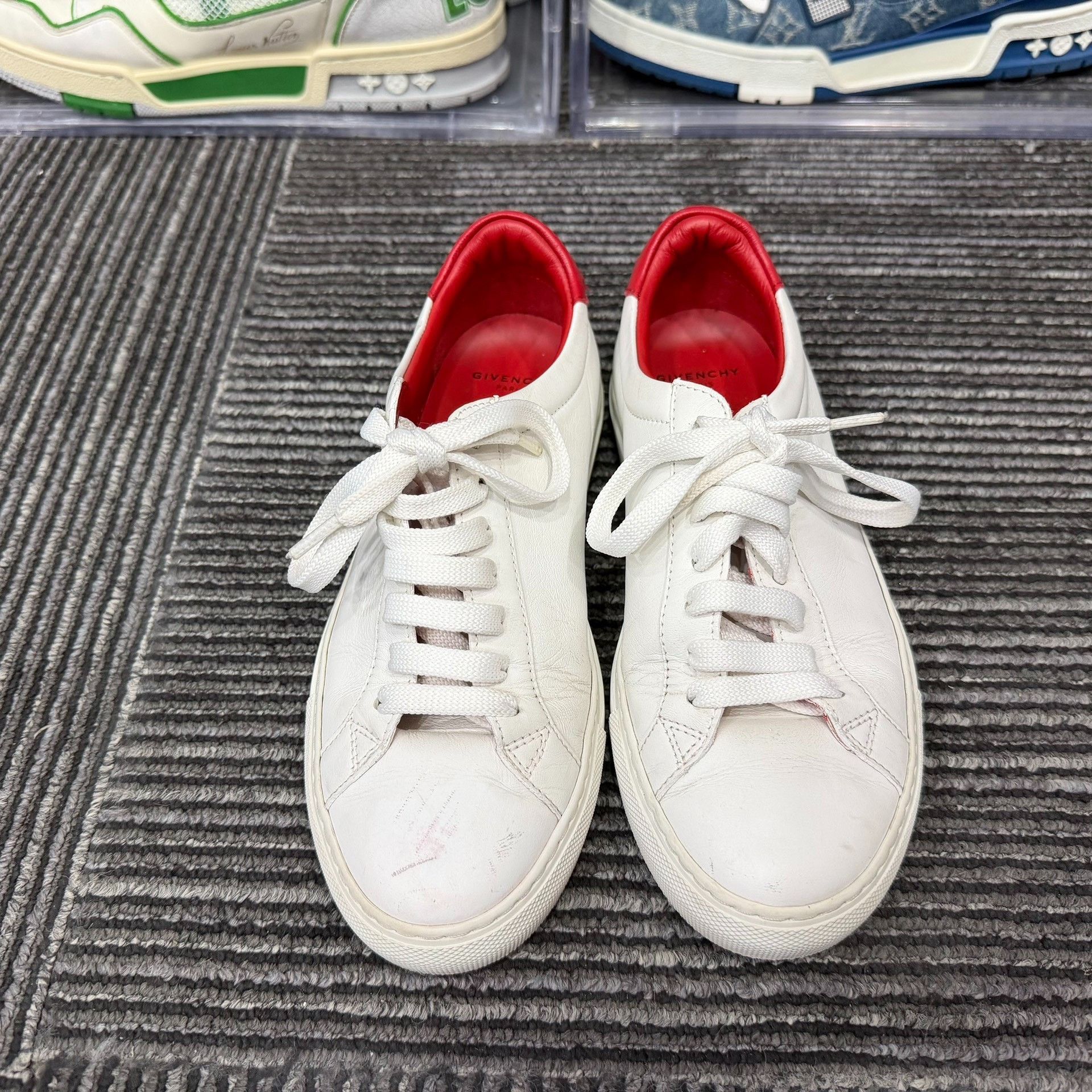 Givenchy Givenchy White Lowtop Sneakers us_5 Women Size US 5 / IT 35 - 4 Thumbnail