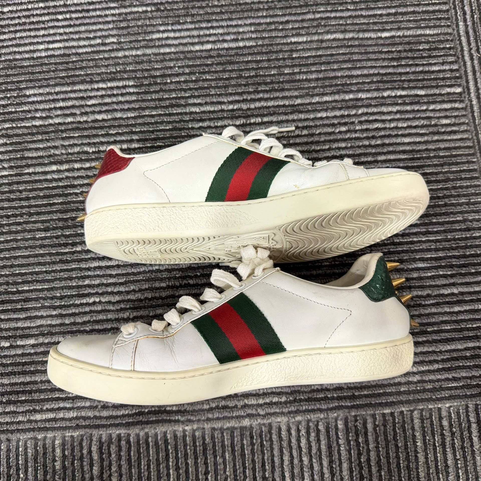 Gucci Gucci White Lowtop Sneakers us_6 Women Size US 6 / IT 36 - 3 Thumbnail