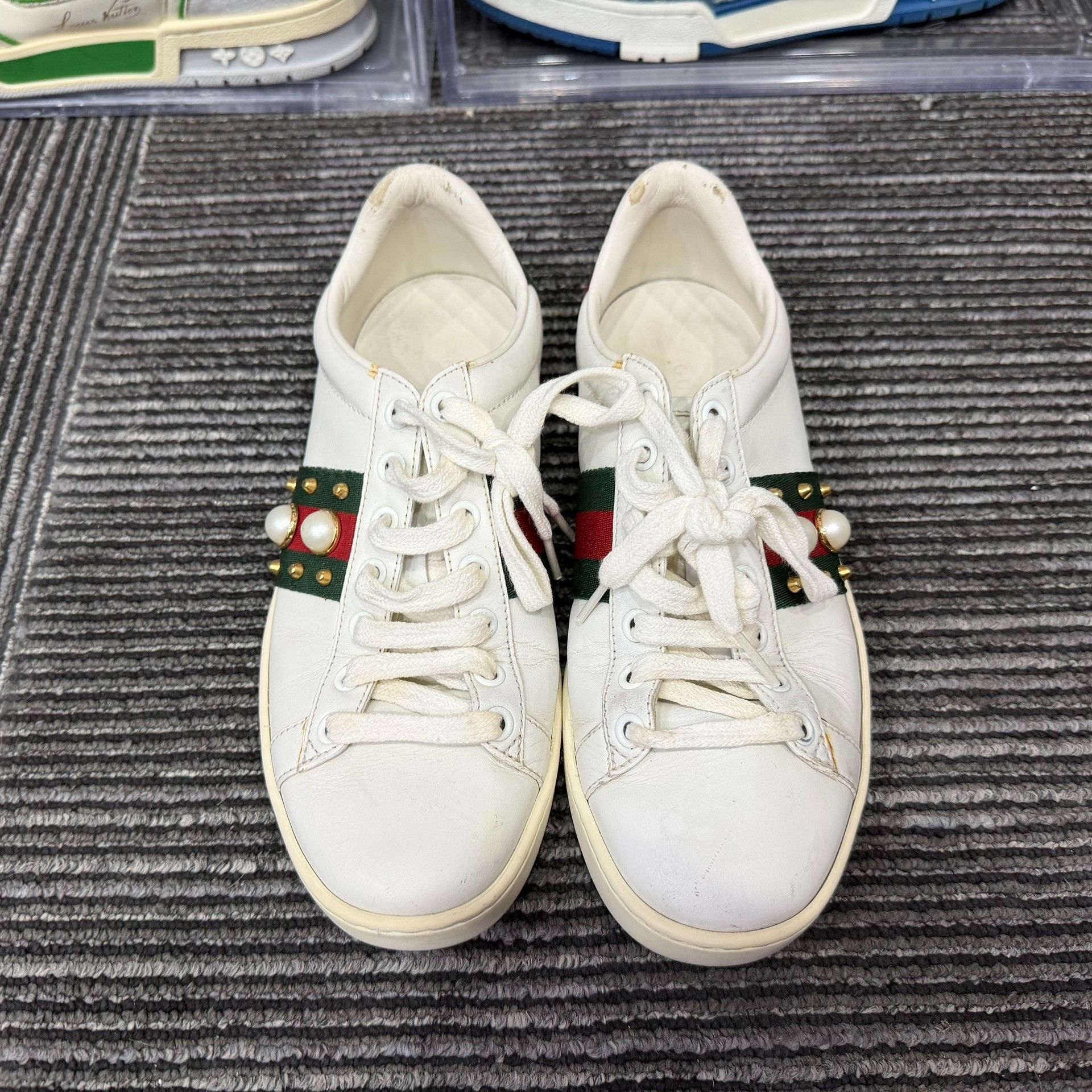Gucci Gucci White Lowtop Sneakers us_6 Women Size US 6 / IT 36 - 4 Thumbnail