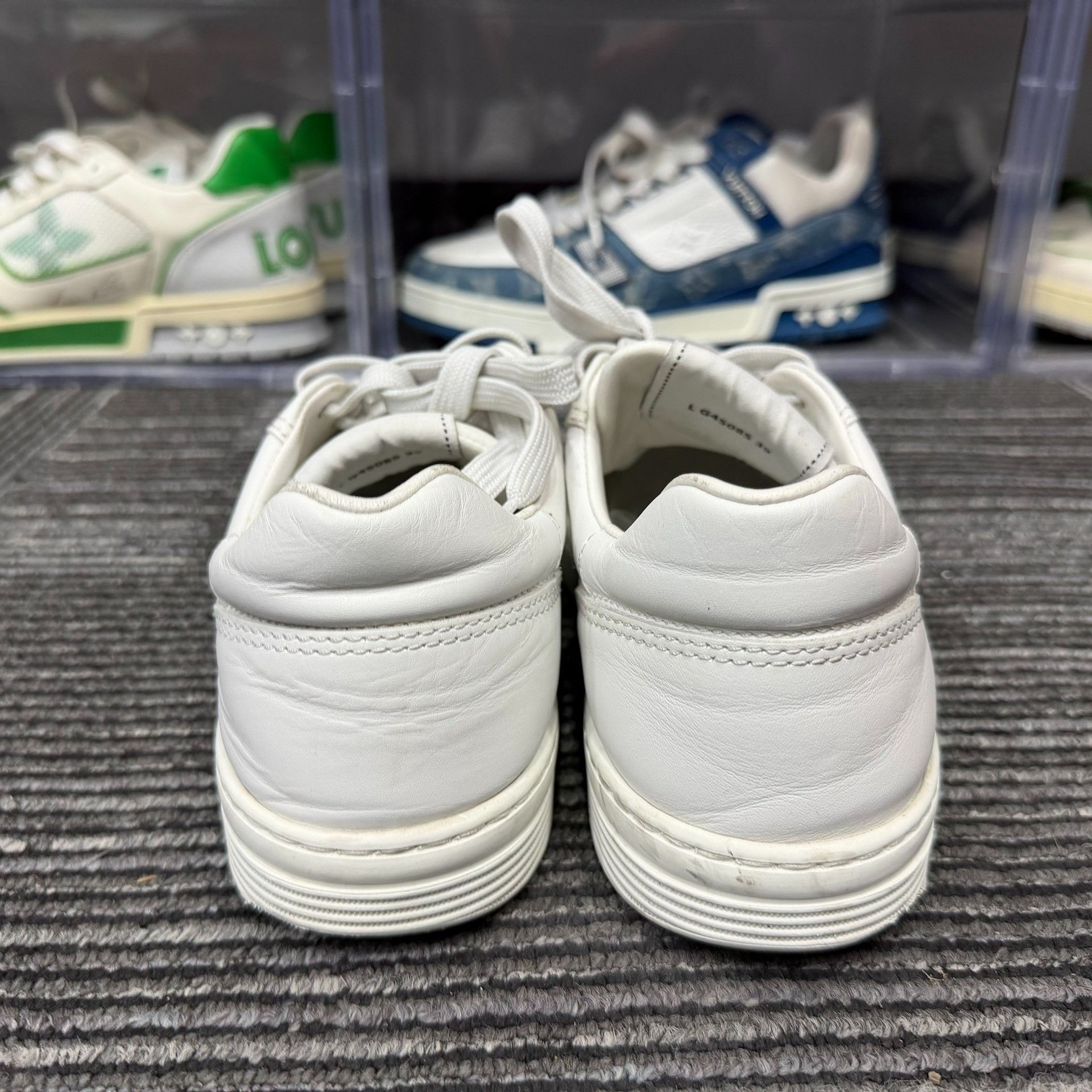 Chanel Chanel Retro White Lowtop Sneakers us_9 Women Size US 9 / IT 39 - 5 Thumbnail