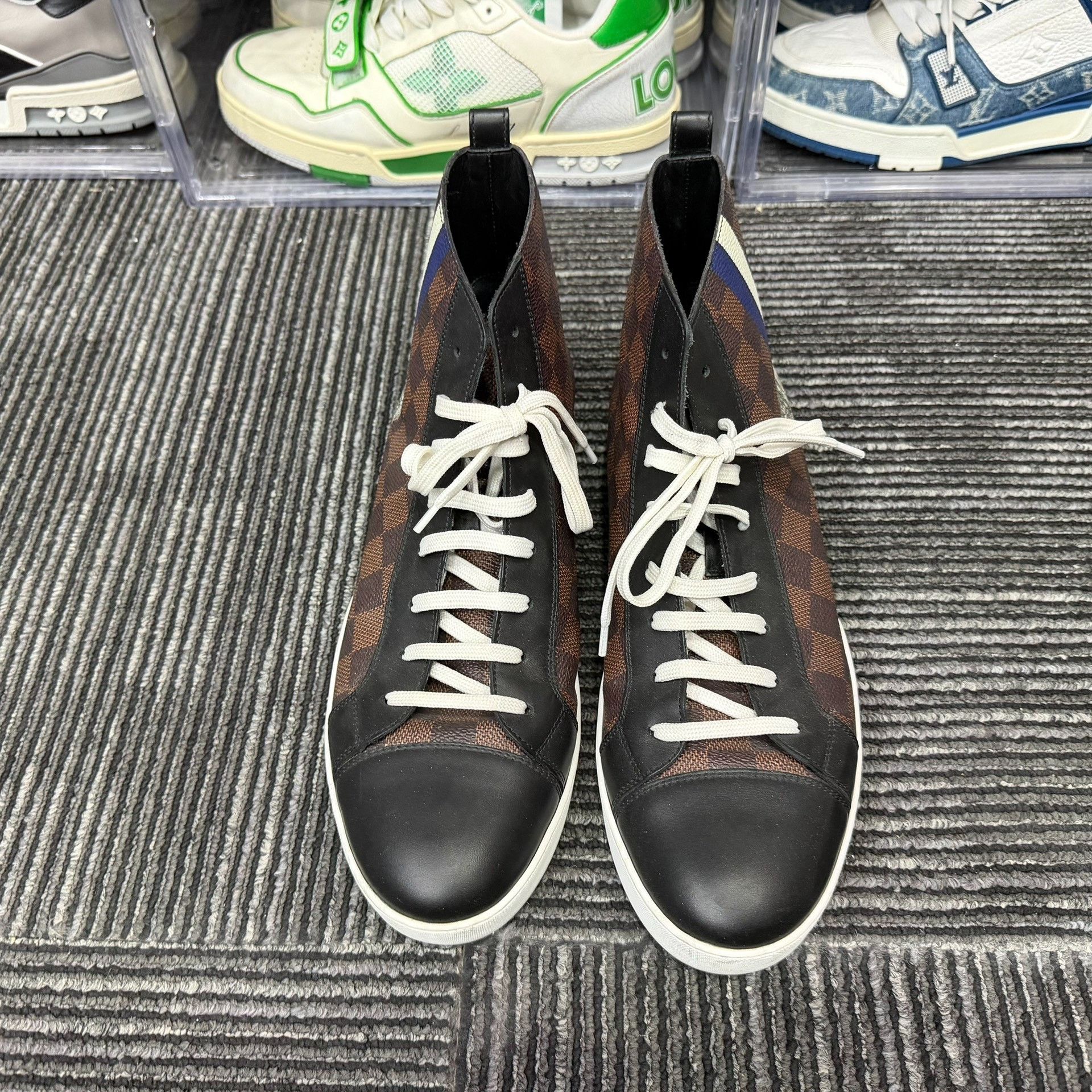 Louis Vuitton Louis Vuitton Multi Lowtop Sneakers 9 Men Size US 9 / EU 42 - 4 Thumbnail