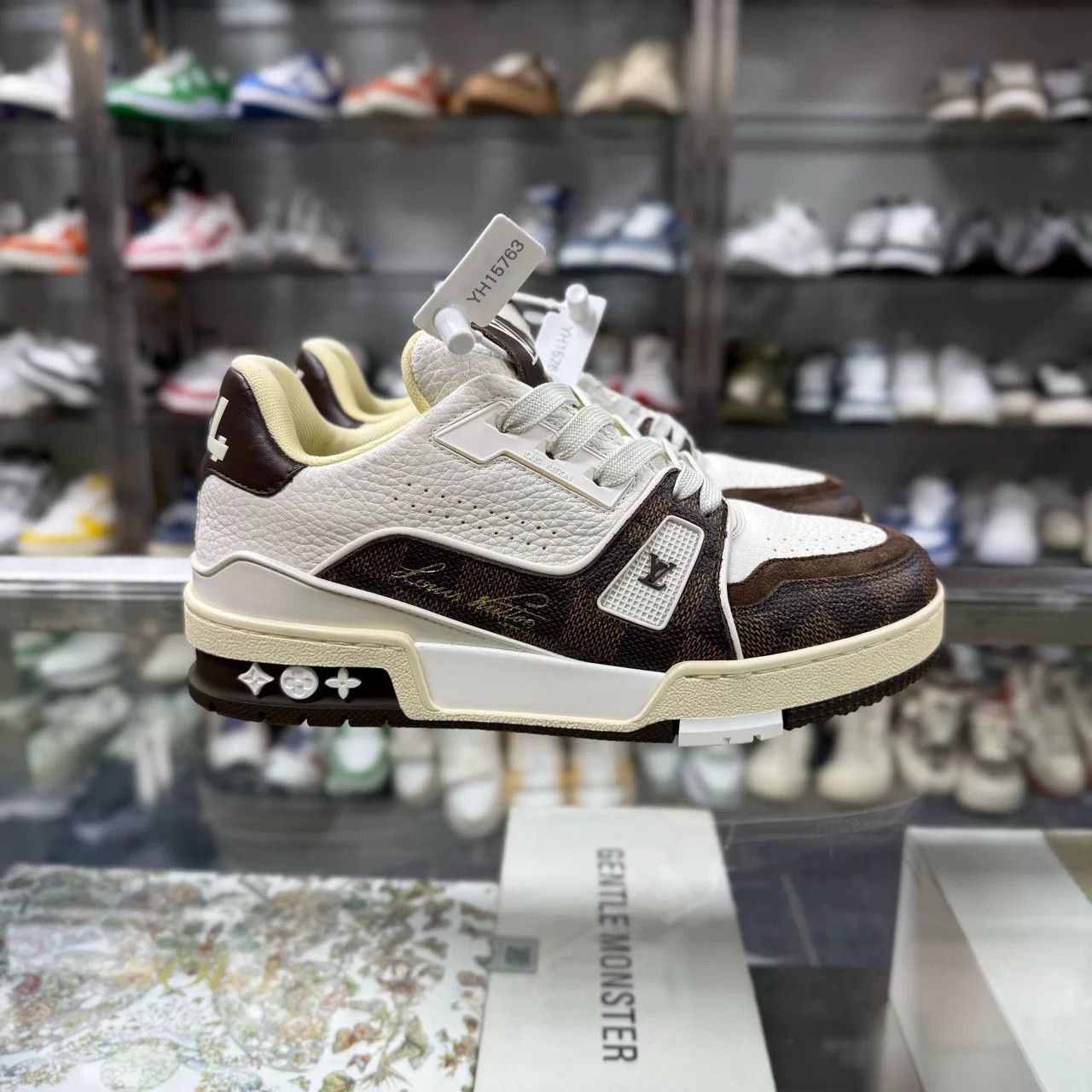 Louis Vuitton LV TRAINER Size US 4 / IT 34 - 2 Thumbnail