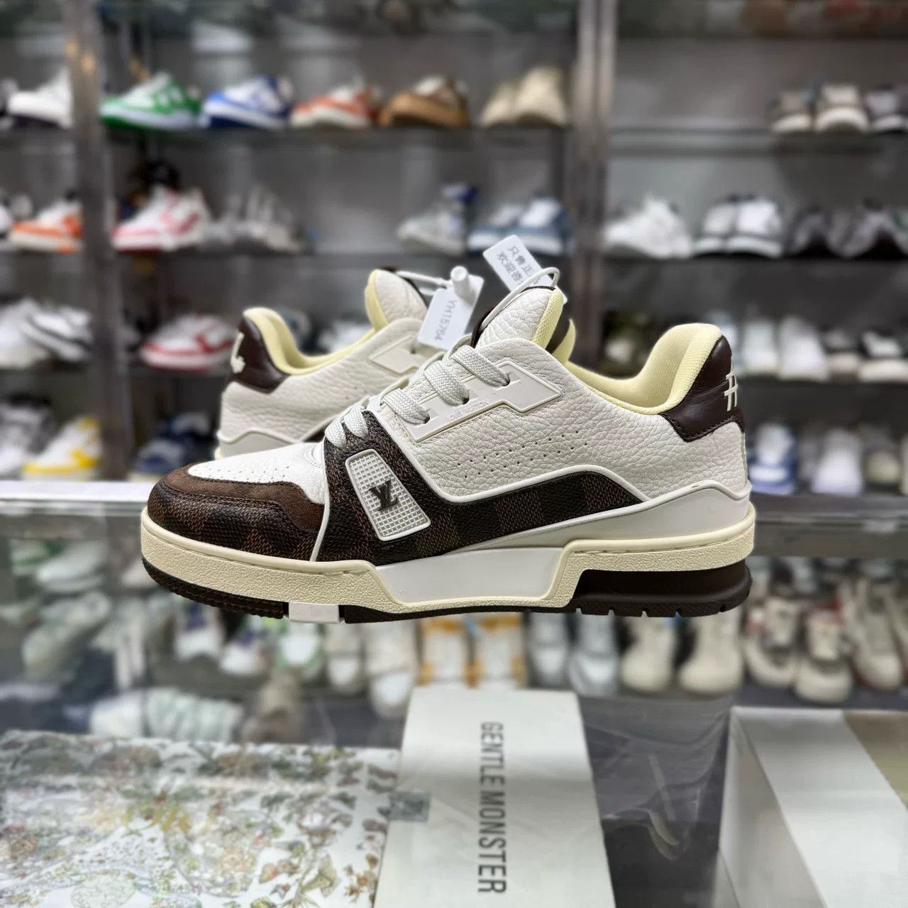 Louis Vuitton LV TRAINER Size US 4 / IT 34 - 5 Thumbnail