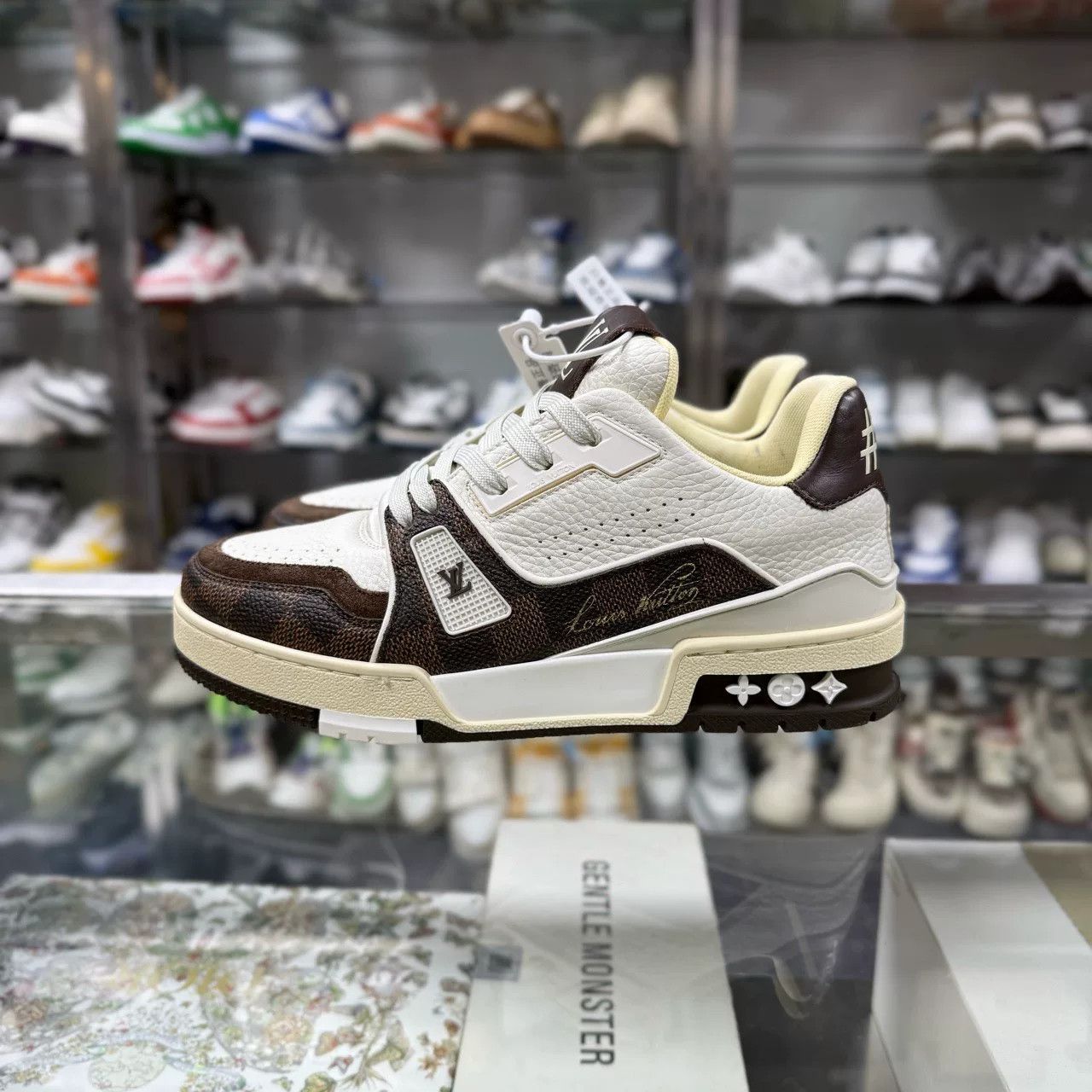 Louis Vuitton LV TRAINER Size US 4 / IT 34 - 3 Thumbnail