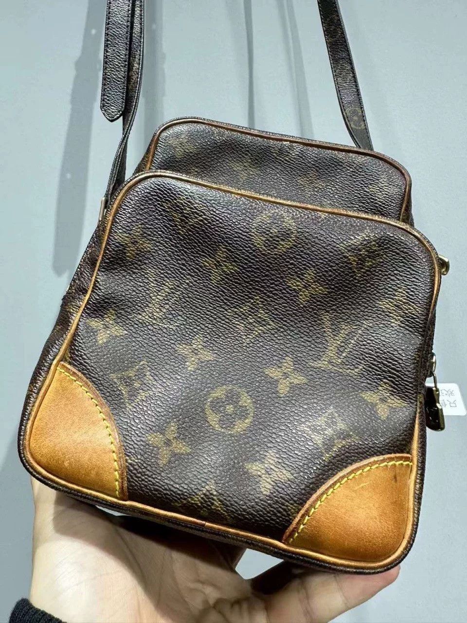 Louis Vuitton Louis Vuitton Monogram Camera Bag Size ONE SIZE - 2 Thumbnail