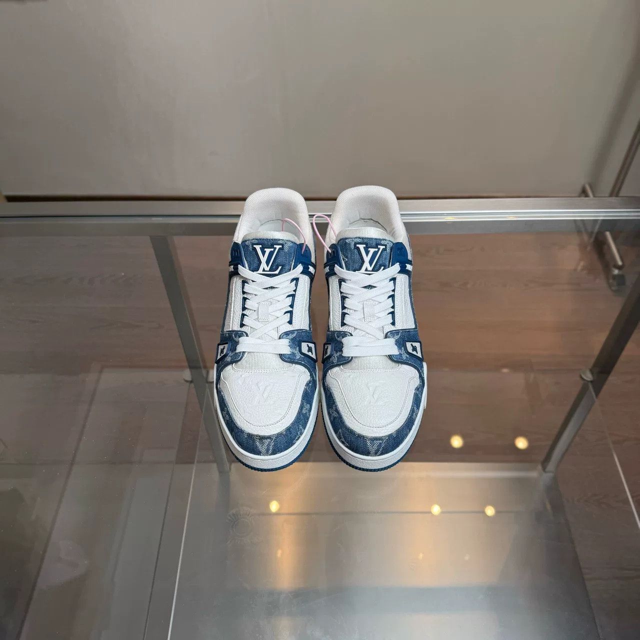 Louis Vuitton Louis Vuitton LV Trainer White Blue Size US 11 / EU 44 - 7 Thumbnail