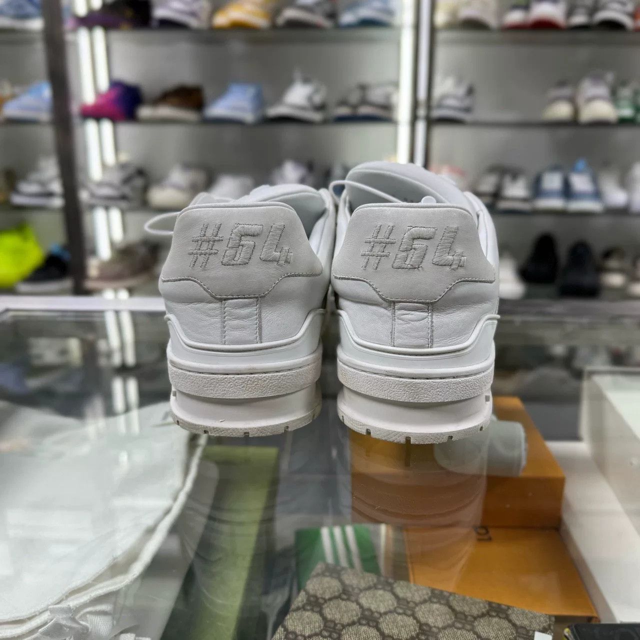 Louis Vuitton Louis Vuitton LV Trainer New Distressed White Size US 9 / EU 42 - 6 Thumbnail