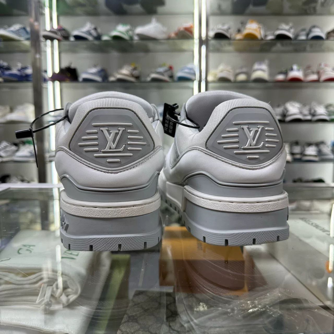 Louis Vuitton Louis Vuitton LV Trainer Maxi Size US 10 / EU 43 - 4 Thumbnail