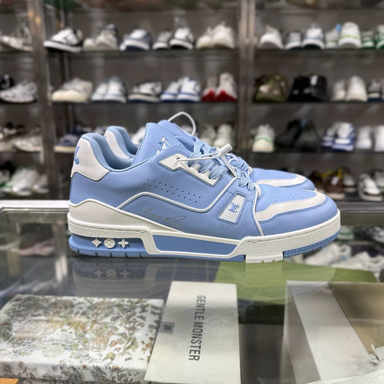 Louis Vuitton LV TRAINER White Blue Sneakers Size US 9.5 / EU 42-43 - 2 Thumbnail