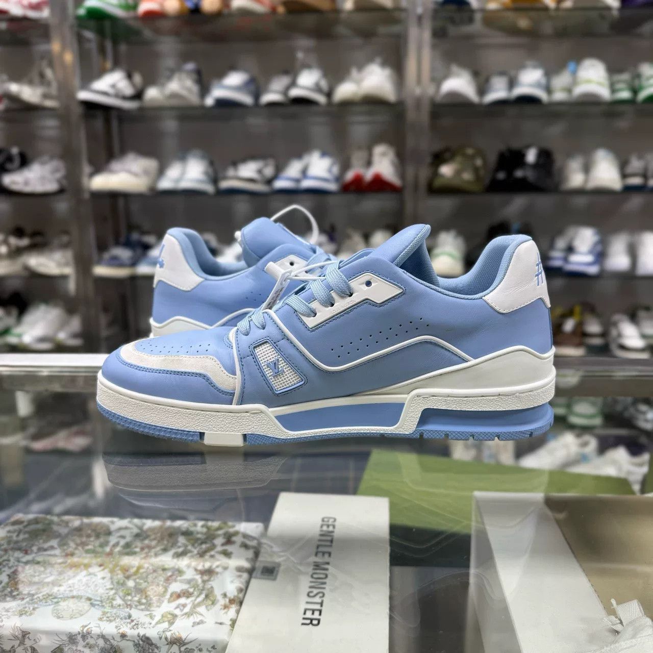 Louis Vuitton LV TRAINER White Blue Sneakers Size US 9.5 / EU 42-43 - 5 Thumbnail