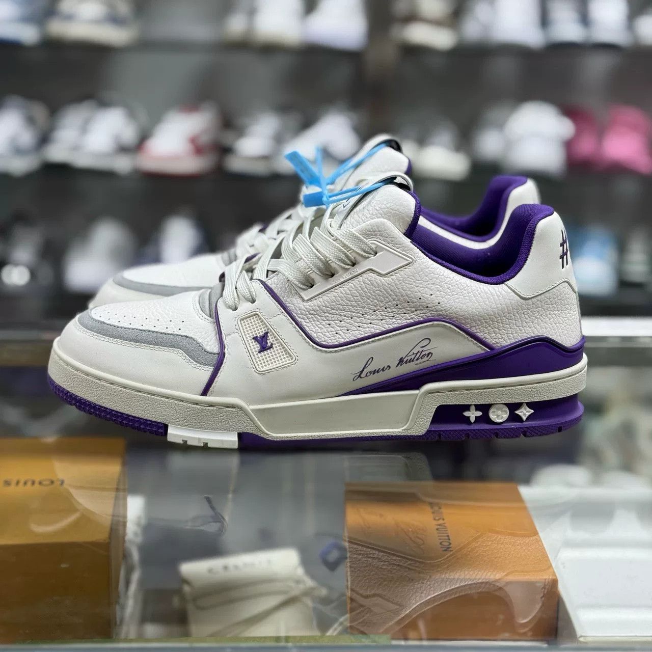 Louis Vuitton LV TRAINER White Purple Suede Size US 10 / EU 43 - 3 Thumbnail