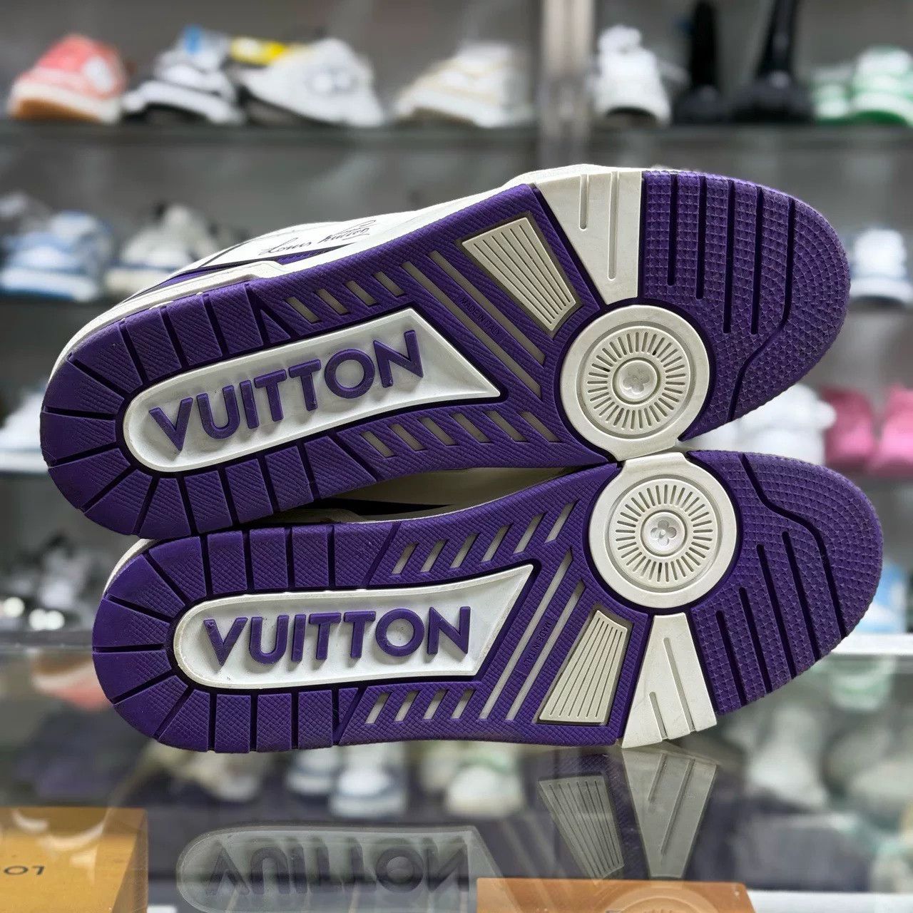 Louis Vuitton LV TRAINER White Purple Suede Size US 10 / EU 43 - 6 Thumbnail