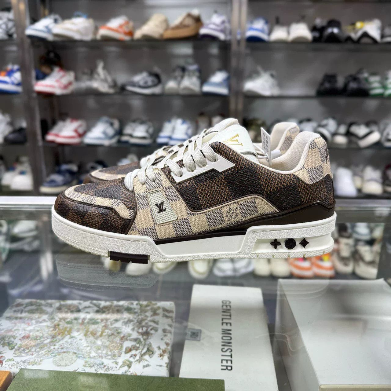 Louis Vuitton LV Trainer Checkerboard Size US 10 / EU 43 - 3 Thumbnail