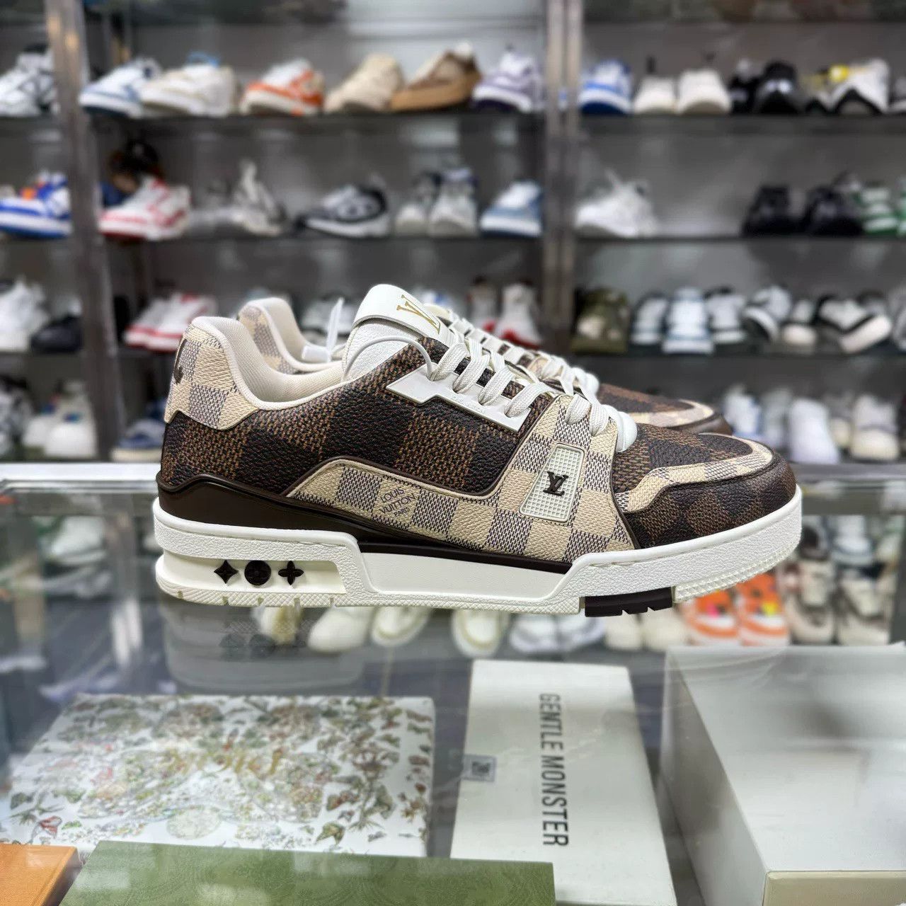 Louis Vuitton LV Trainer Checkerboard Size US 10 / EU 43 - 2 Thumbnail