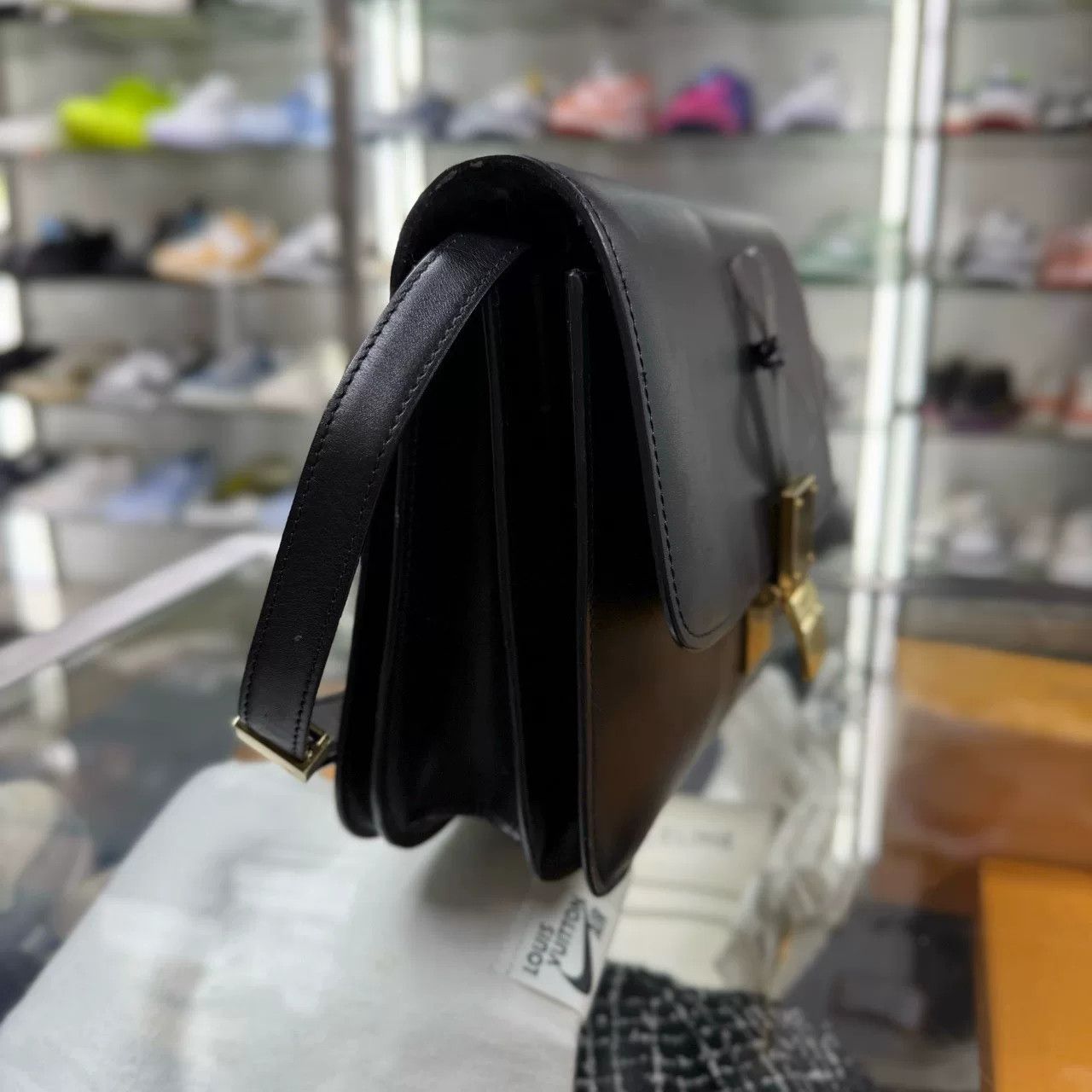 Celine CELINE CLASSIC BOX Medium Shoulder Bag Size ONE SIZE - 5 Thumbnail