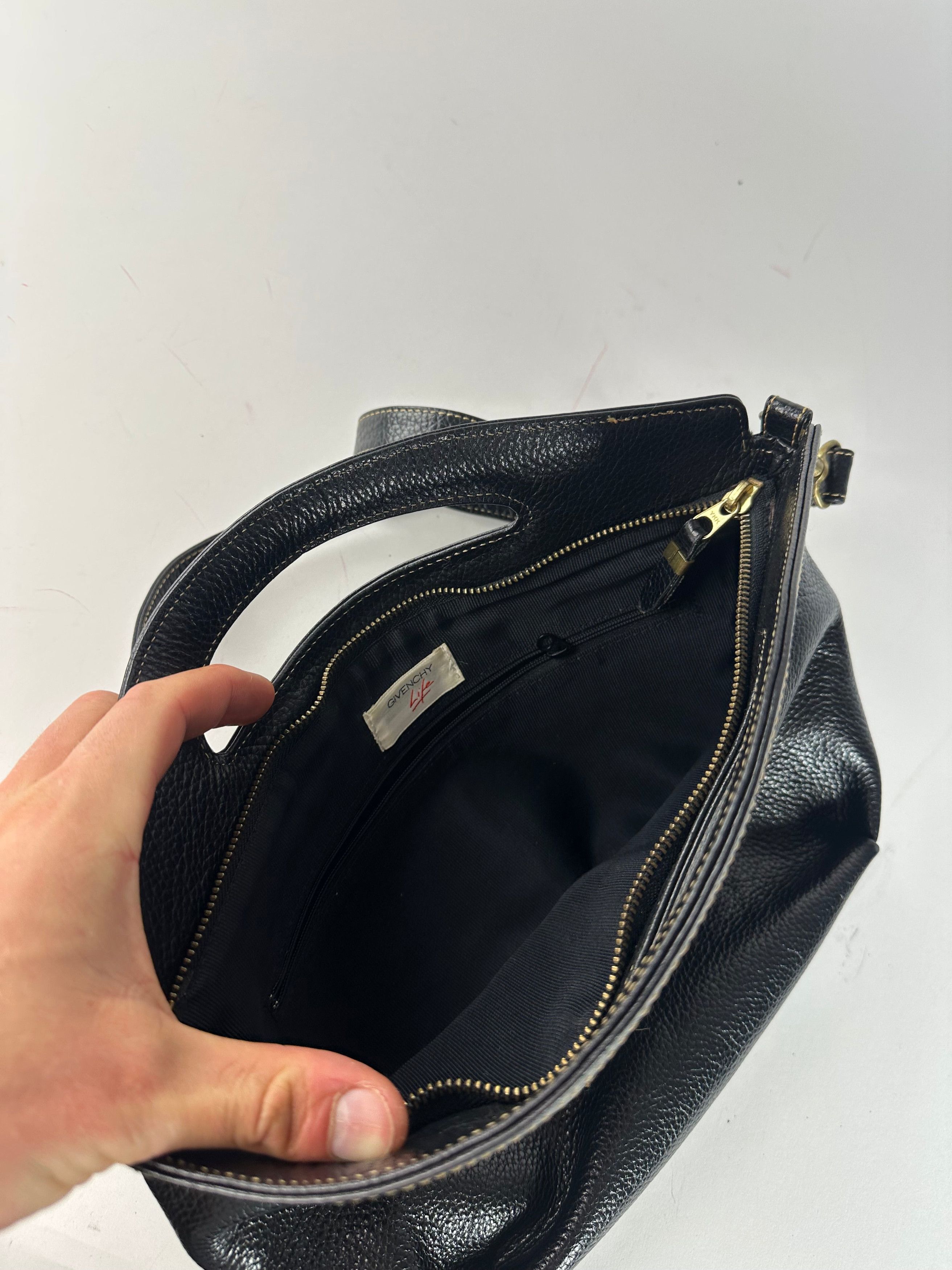 Givenchy Vintage 2Way Leather Bag Black Size ONE SIZE - 3 Thumbnail
