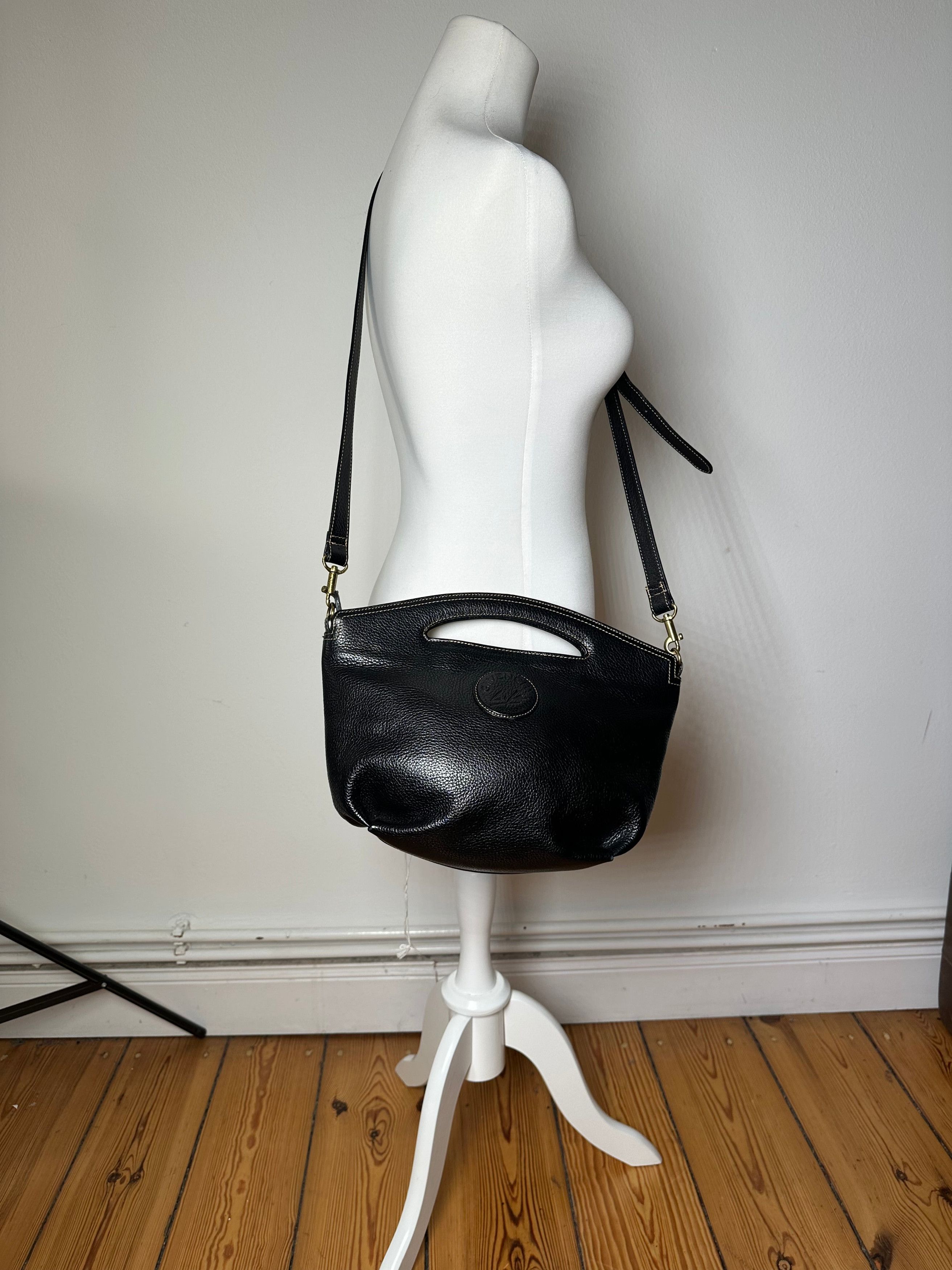 Givenchy Vintage 2Way Leather Bag Black Size ONE SIZE - 4 Thumbnail