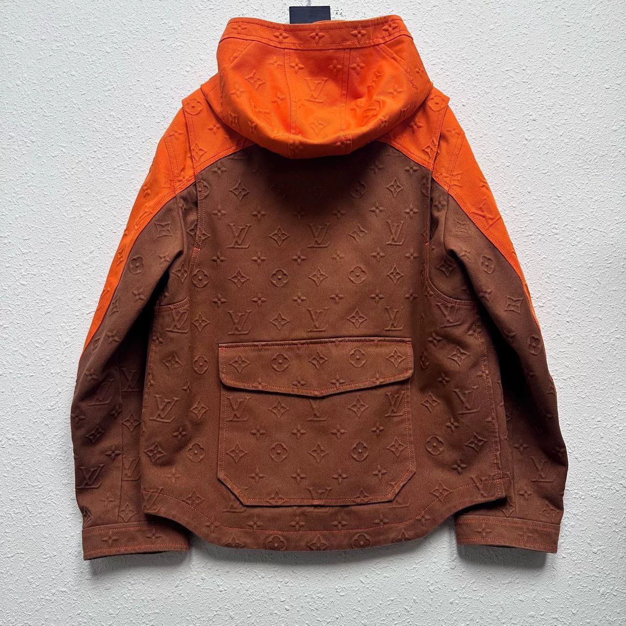 Louis Vuitton Louis Vuitton Monogram Embossed Colorblock Coat Size US S / EU 44-46 / 1 - 2 Thumbnail