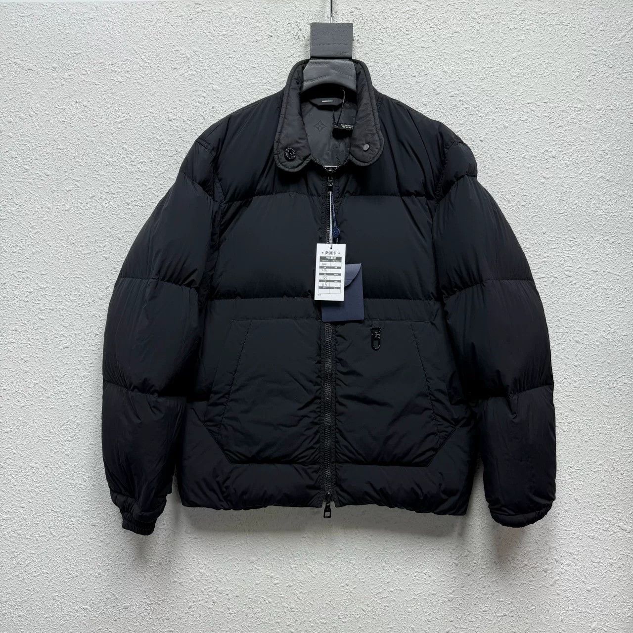 Louis Vuitton Louis Vuitton Monogram Reversible Down Jacket Size US S / EU 44-46 / 1 - 3 Thumbnail