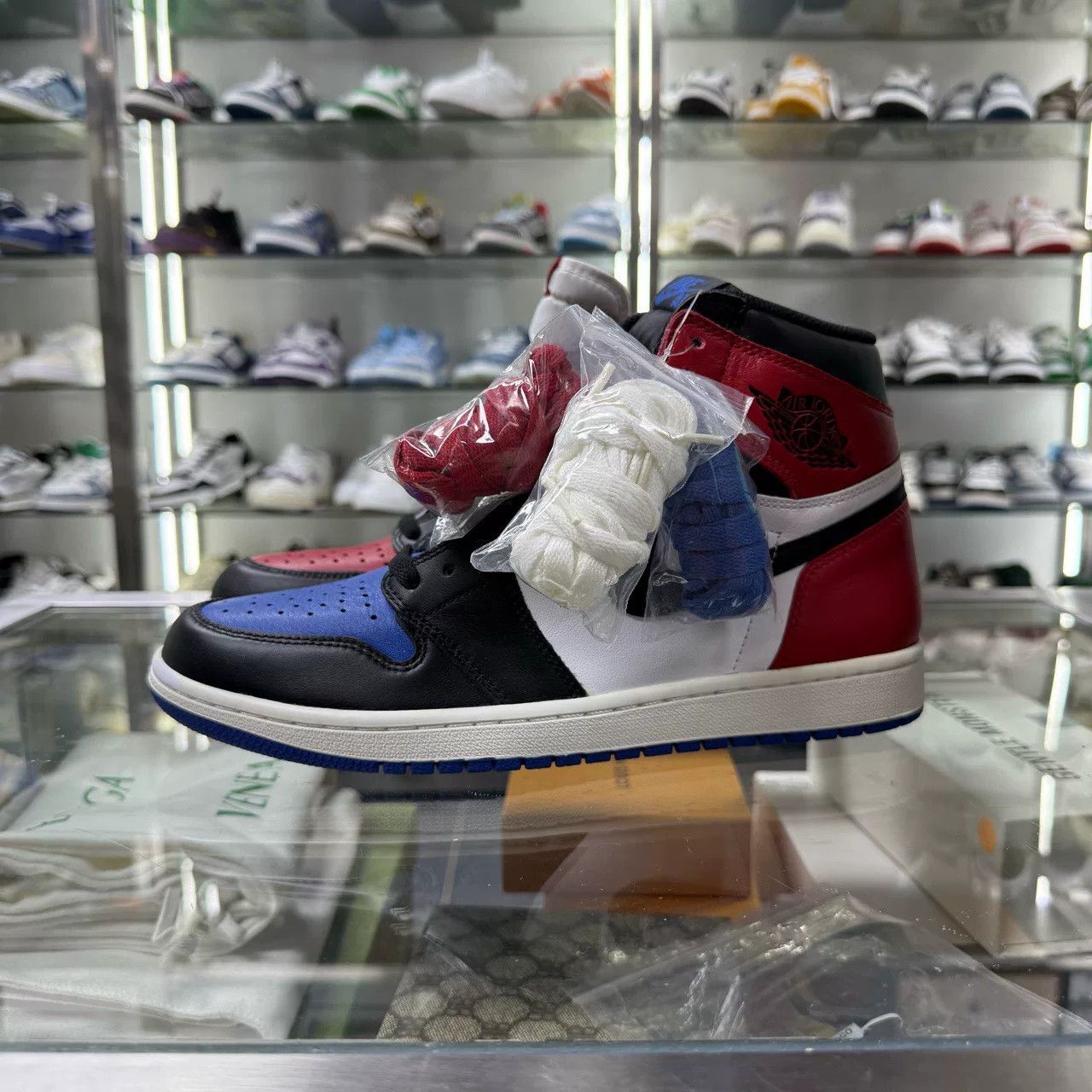 Jordan Brand Air Jordan 1 Red Blue Top3 Size US 11 / EU 44 - 3 Thumbnail