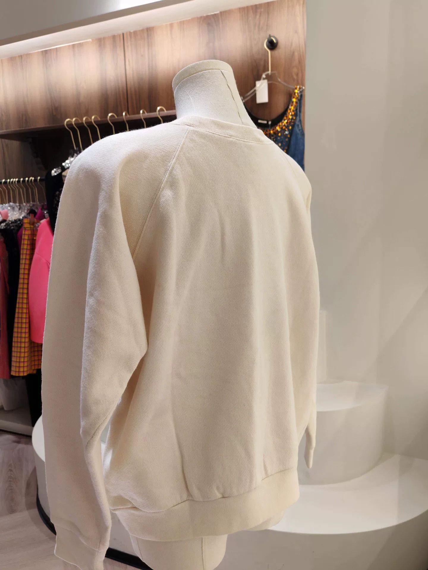 Gucci Gucci Pre-Spring Portrait Print Sweatshirt XS Size XS / US 0-2 / IT 36-38 - 2 Thumbnail