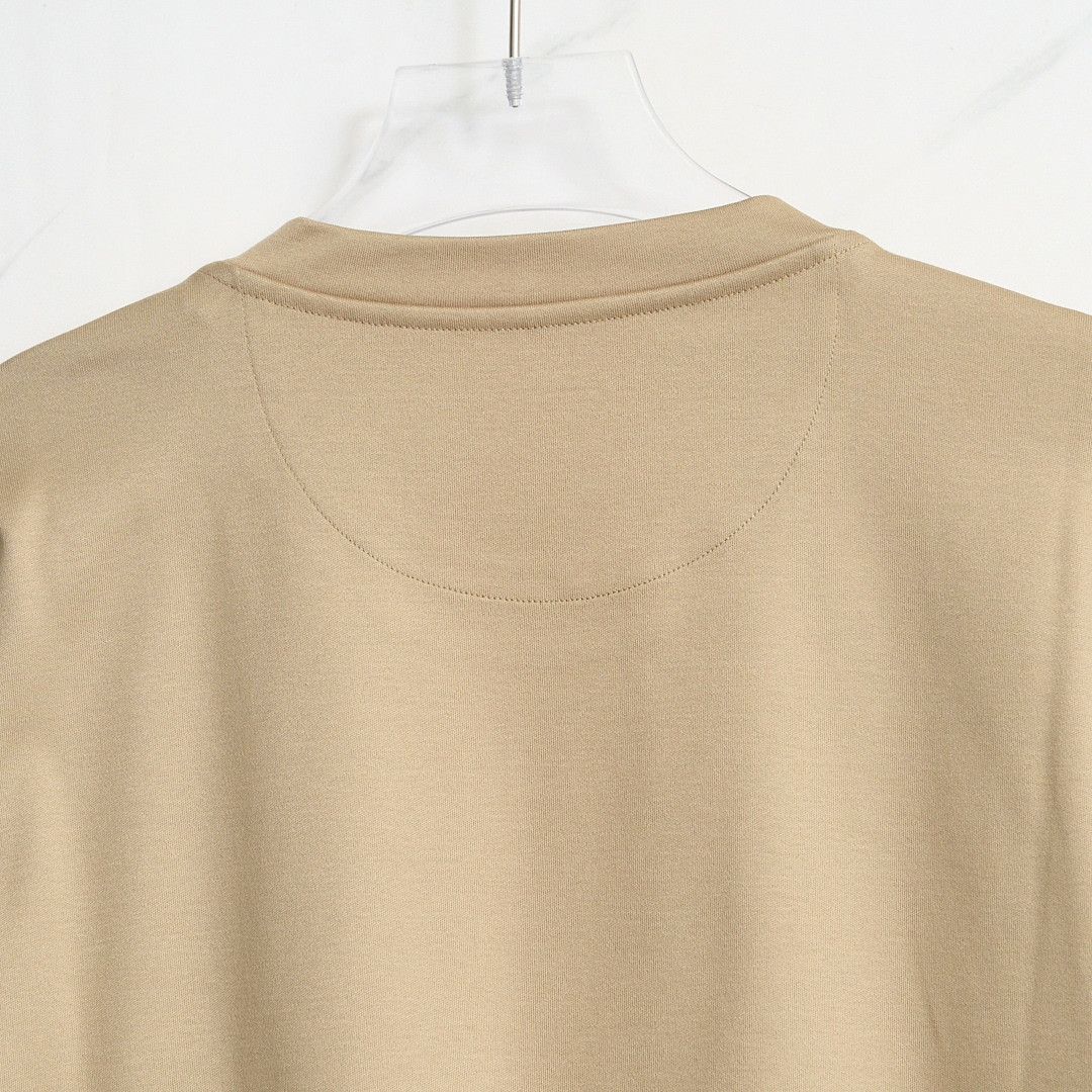 Fendi Fendi Men's New Metal Logo Solid T-Shirt Size US M / EU 48-50 / 2 - 5 Thumbnail