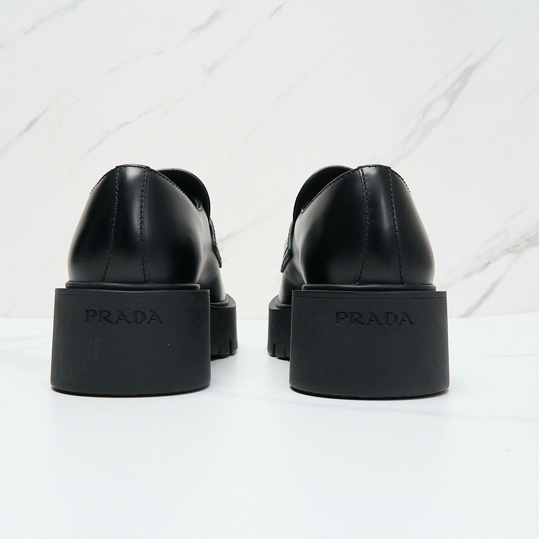 Prada Prada Men's Classic Triangle Logo Loafers Size US 8 / EU 41 - 6 Thumbnail