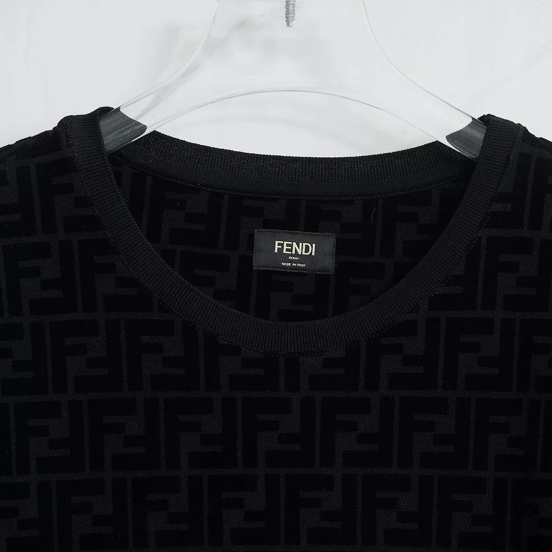 Fendi Fendi Unisex Flocked All-over Print Crewneck T-shirt Size US M / EU 48-50 / 2 - 2 Thumbnail