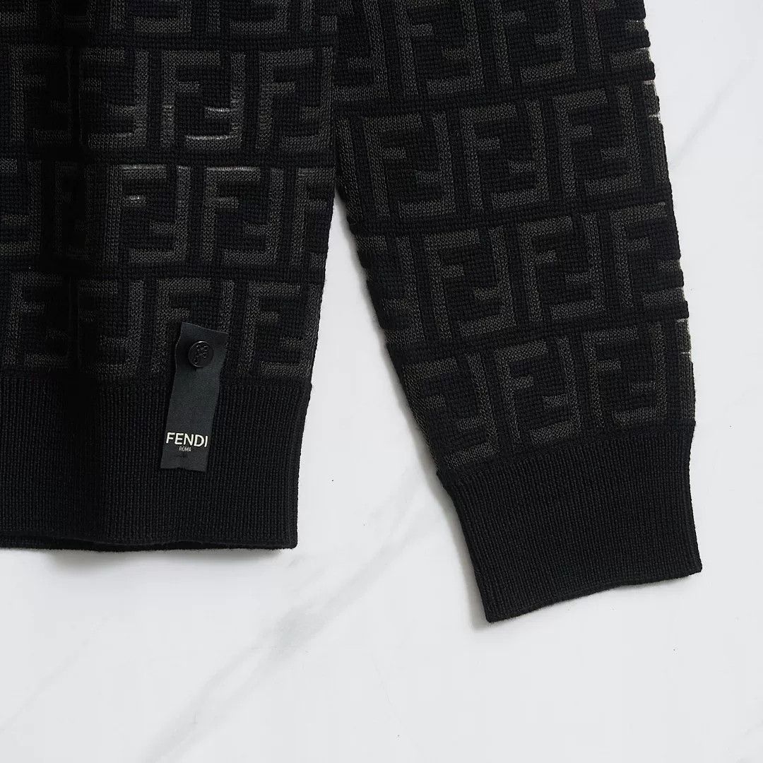 Fendi Fendi Men's Embossed Hollow Round Neck Sweater Size US M / EU 48-50 / 2 - 3 Thumbnail