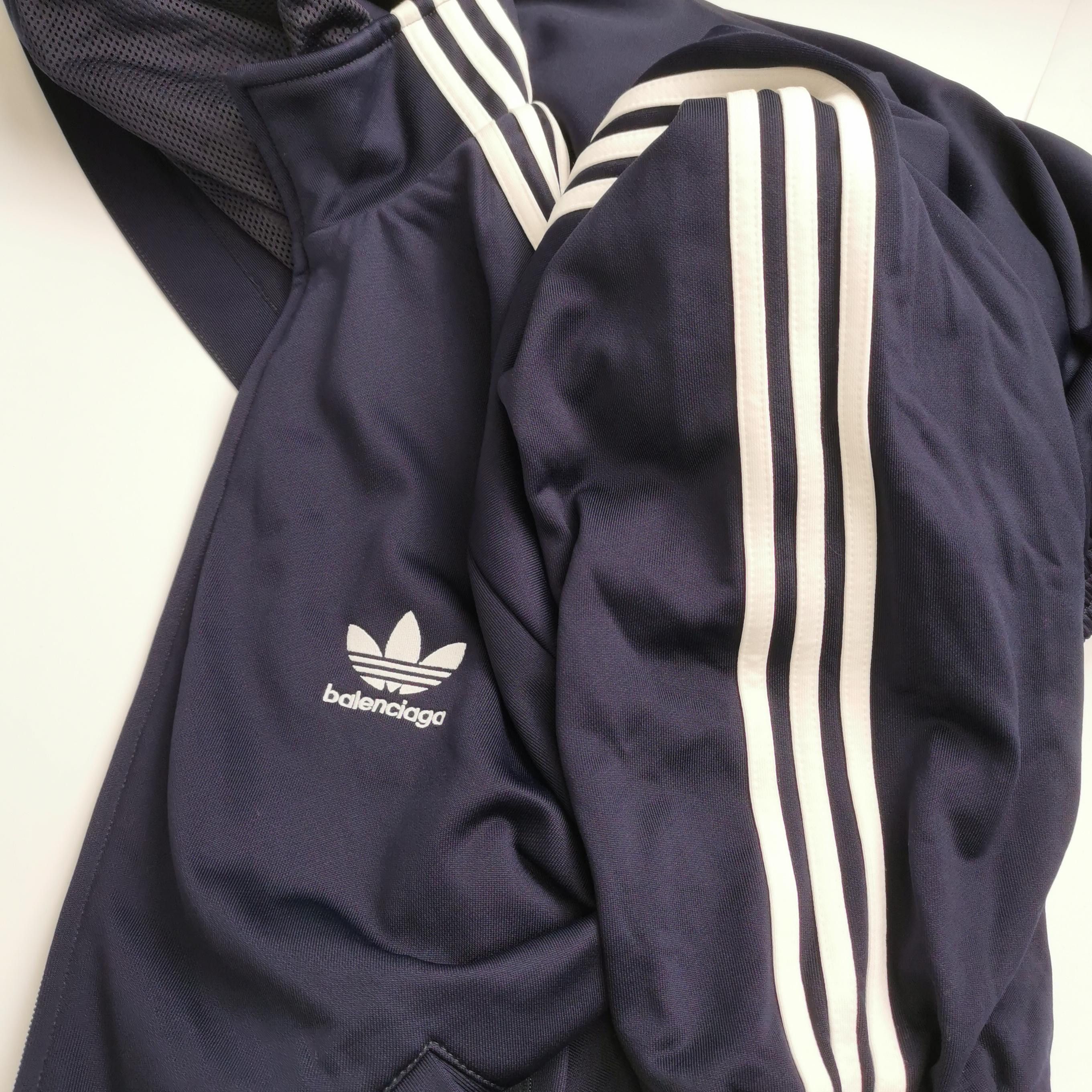 Balenciaga Balenciaga x Adidas Logo Track Jacket Size 1 Size US S / EU 44-46 / 1 - 3 Thumbnail
