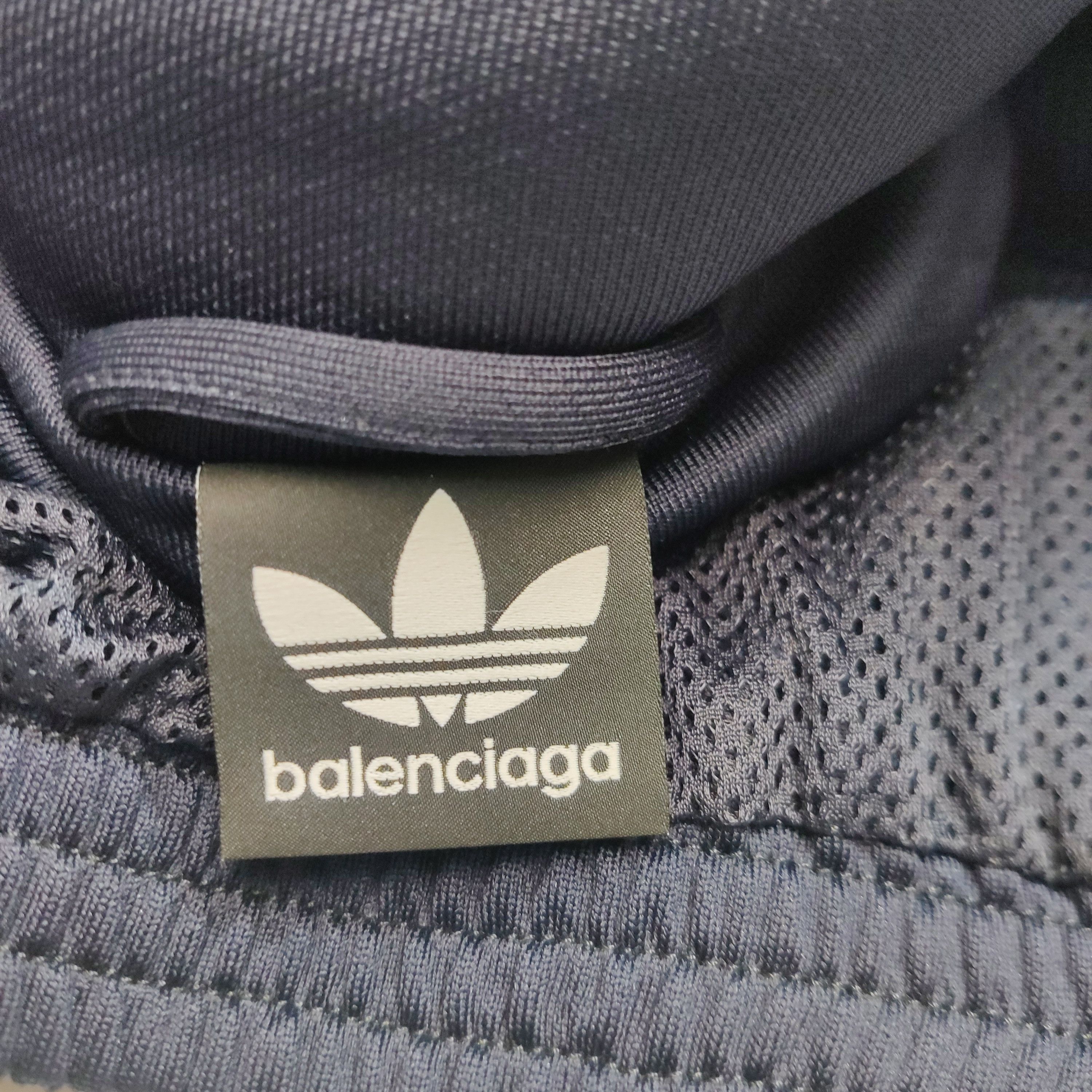 Balenciaga Balenciaga x Adidas Logo Track Jacket Size 1 Size US S / EU 44-46 / 1 - 5 Thumbnail