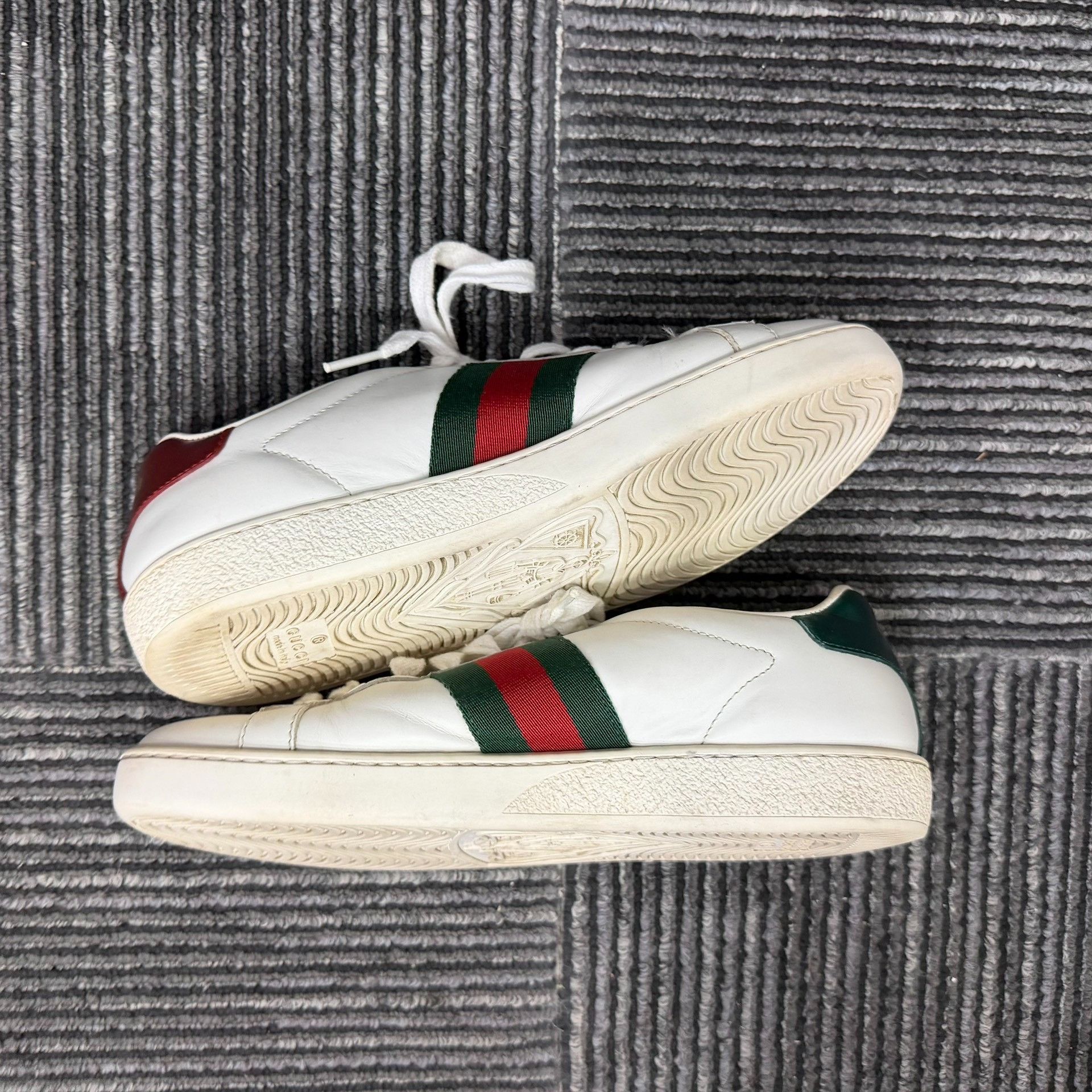 Gucci Gucci Retro White Lowtop Sneakers us_6 Women Size US 6 / IT 36 - 3 Thumbnail