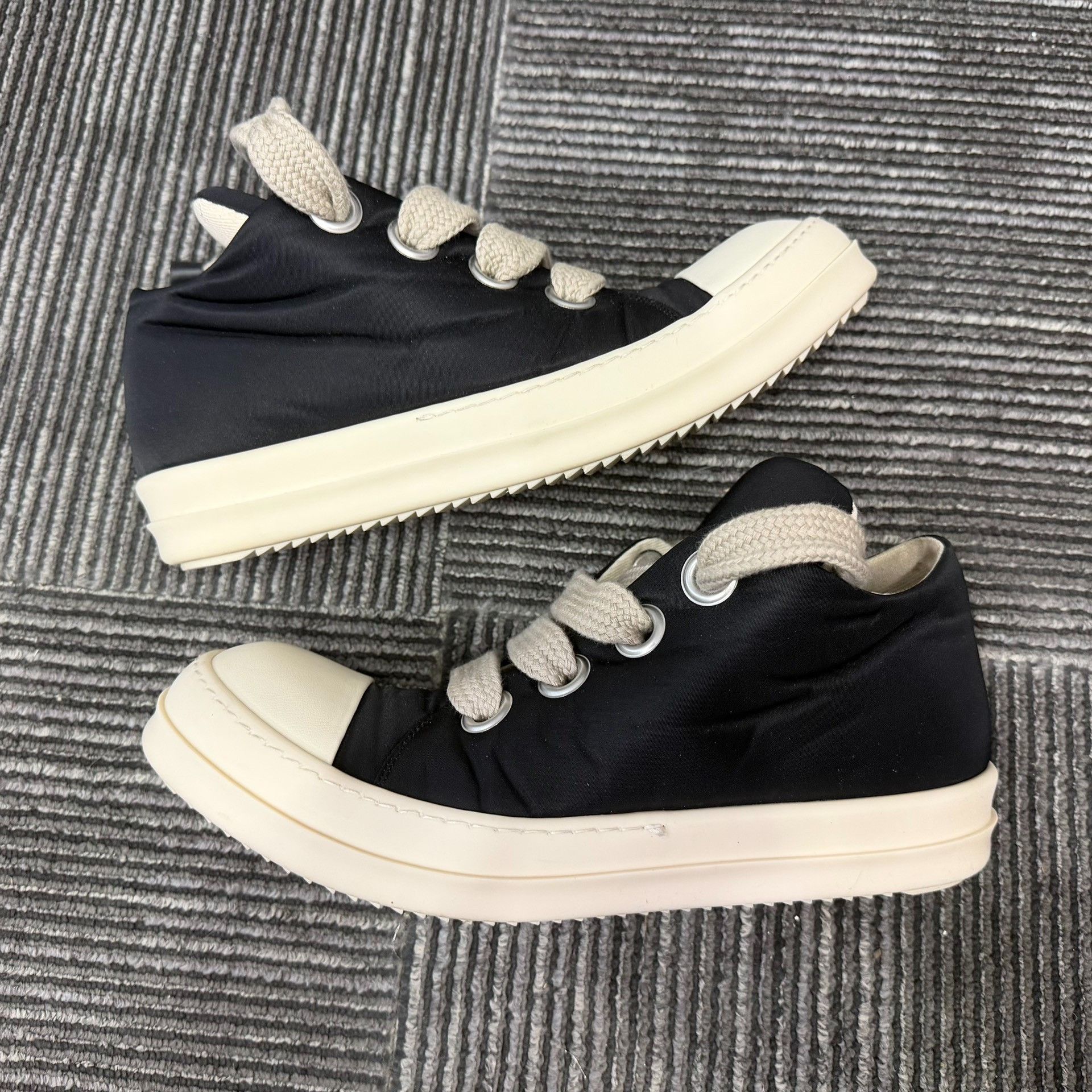 Rick Owens Rick Owens Lowtop Sneakers 10 Men Size US 10 / EU 43 - 2 Thumbnail
