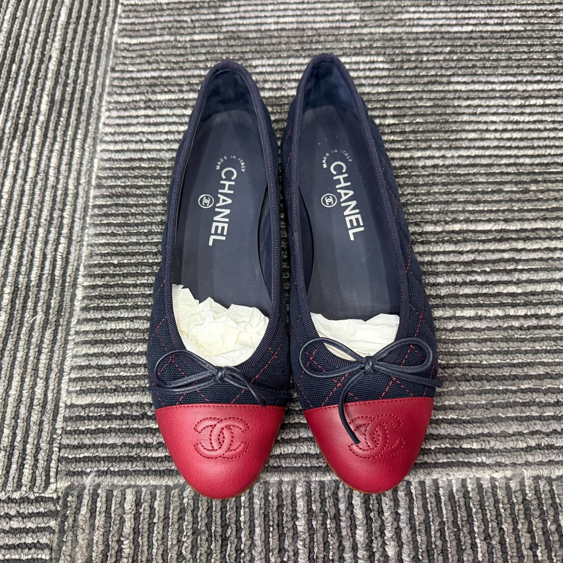 Chanel Chanel Lowtop Sneakers us_6 Women Size US 6 / IT 36 - 2 Thumbnail