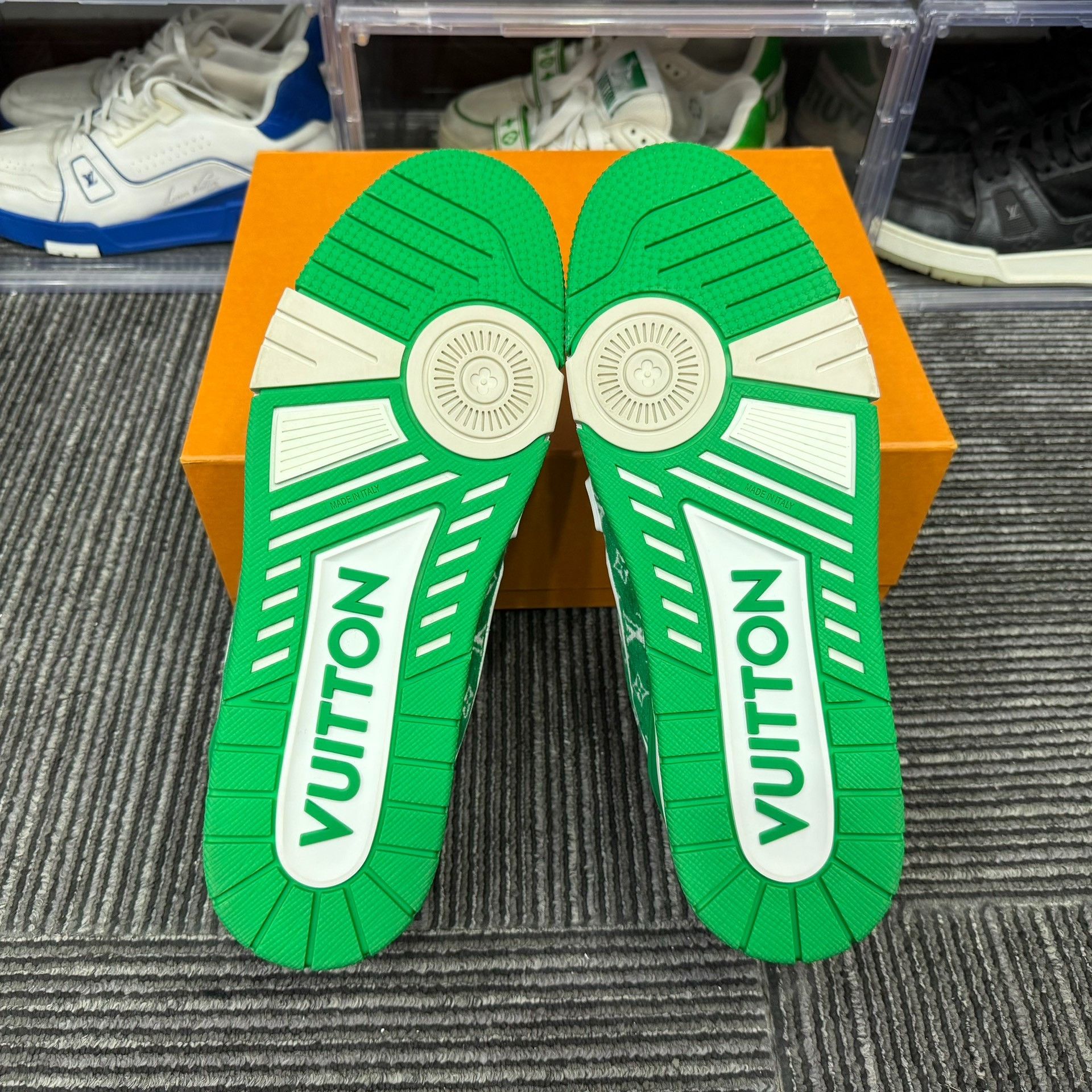Louis Vuitton Louis Vuitton Training Green Lowtop Sneakers 11 Men Size US 11 / EU 44 - 6 Thumbnail