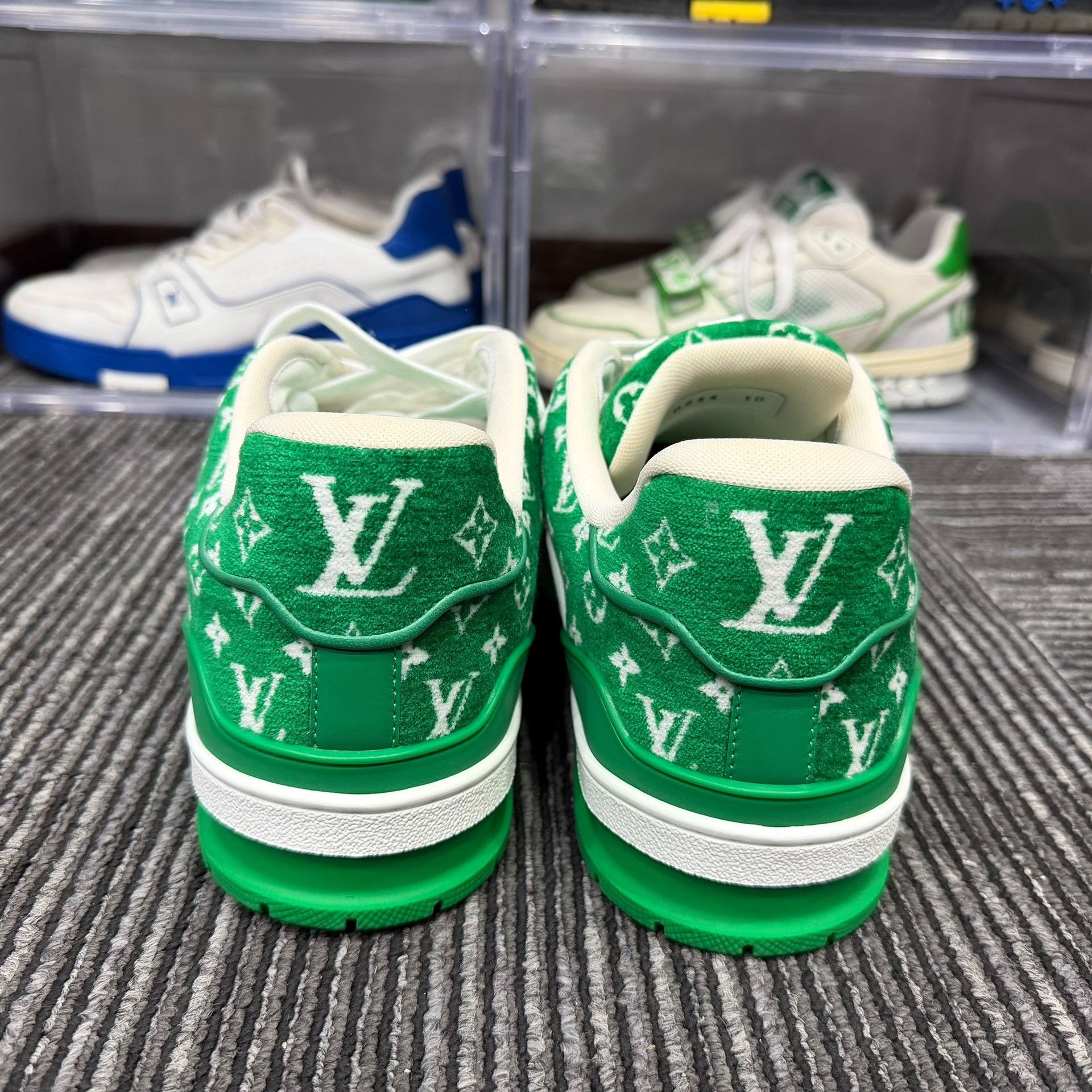 Louis Vuitton Louis Vuitton Training Green Lowtop Sneakers 11 Men Size US 11 / EU 44 - 5 Thumbnail