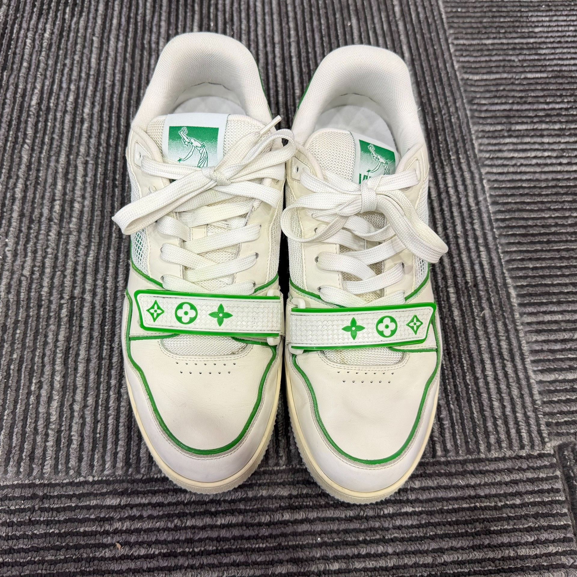 Louis Vuitton Louis Vuitton Training Green Lowtop Sneakers 8 Men Size US 8 / EU 41 - 4 Thumbnail