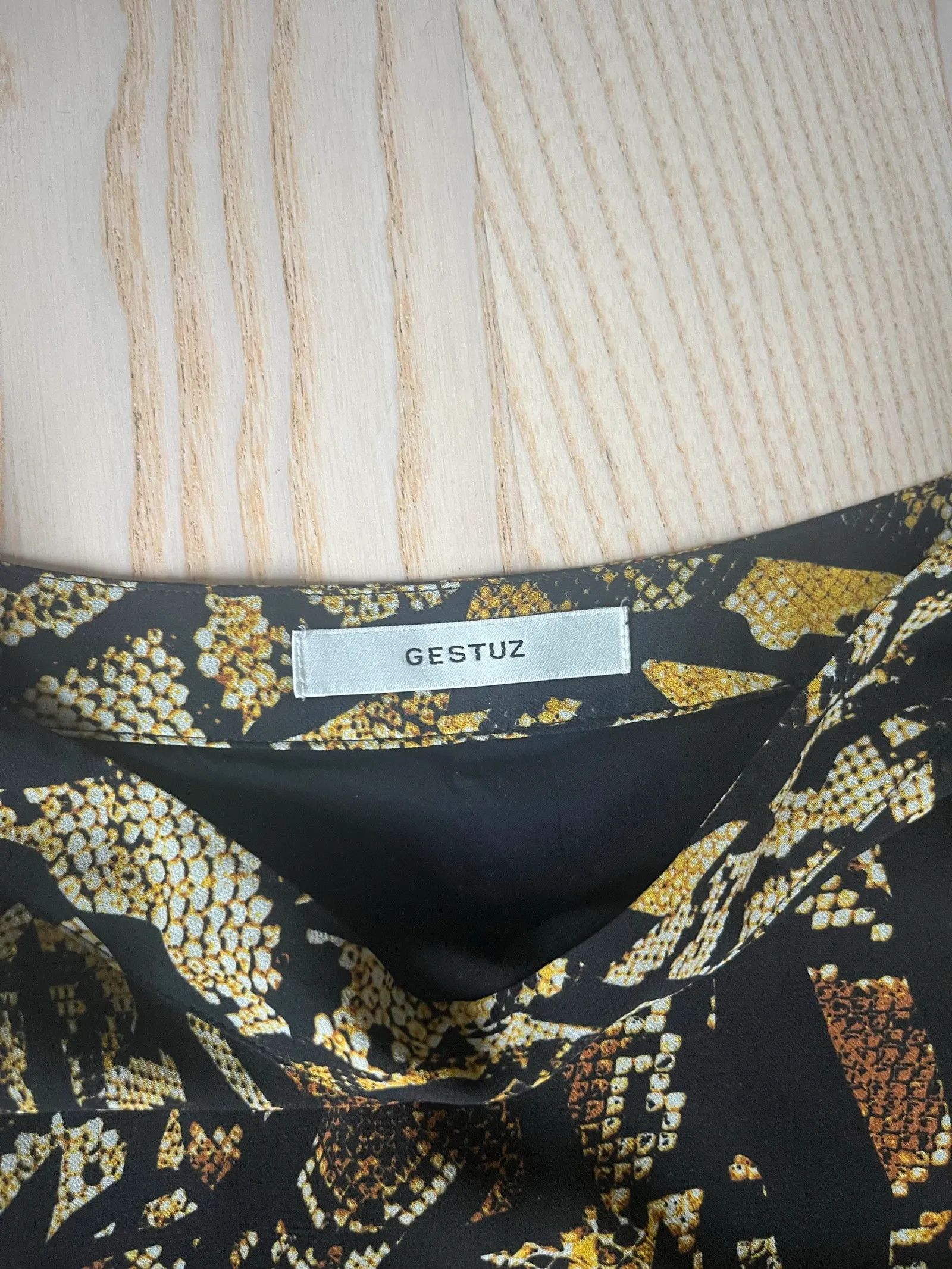 Gestuz Gestuz Tasnim skirt Skirt Size 25" / US 0 / IT 36 - 2 Thumbnail