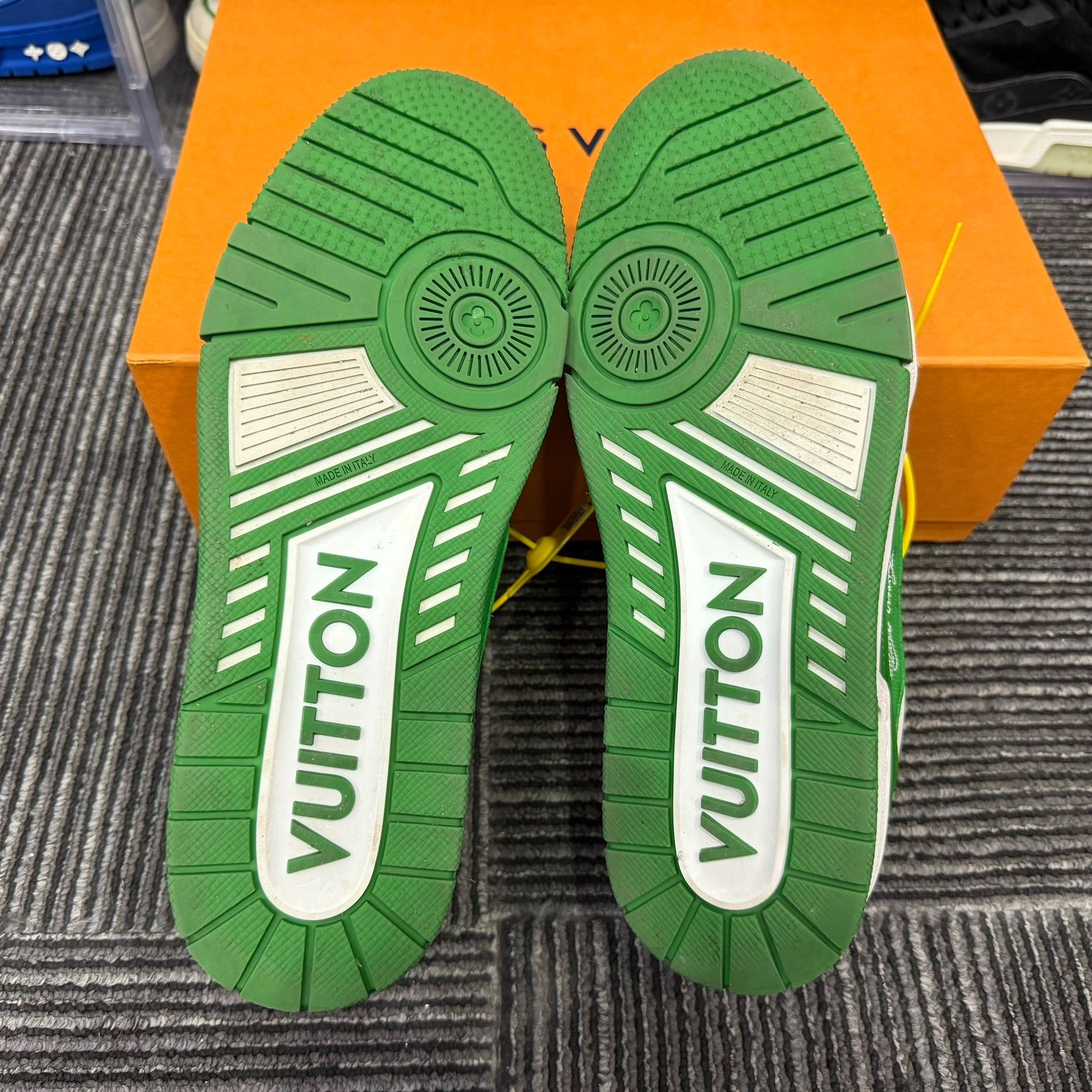 Louis Vuitton Louis Vuitton Training Green Lowtop Sneakers 8 Men Size US 8 / EU 41 - 6 Thumbnail