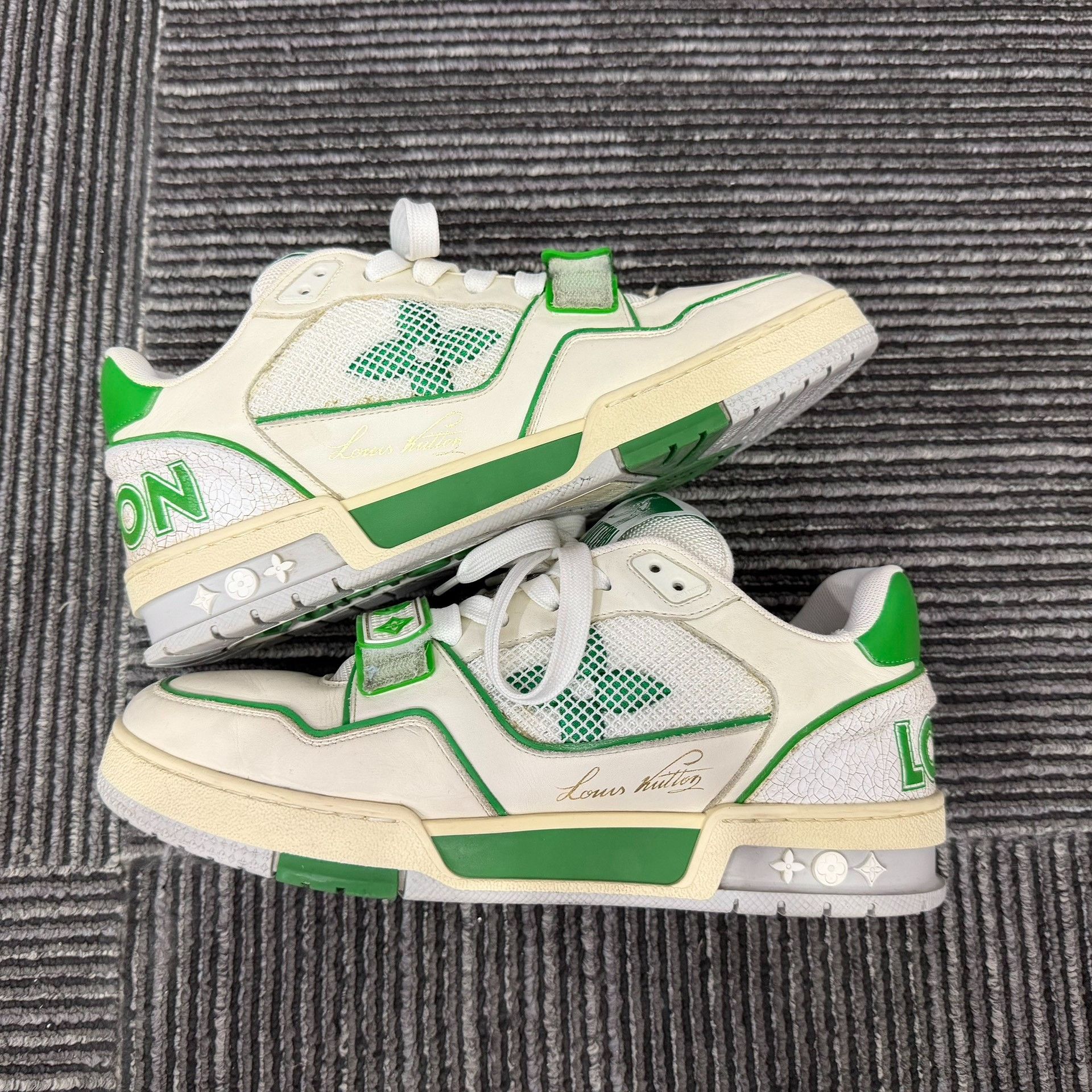 Louis Vuitton Louis Vuitton Training Green Lowtop Sneakers 7 Men Size US 7 / EU 40 - 2 Thumbnail