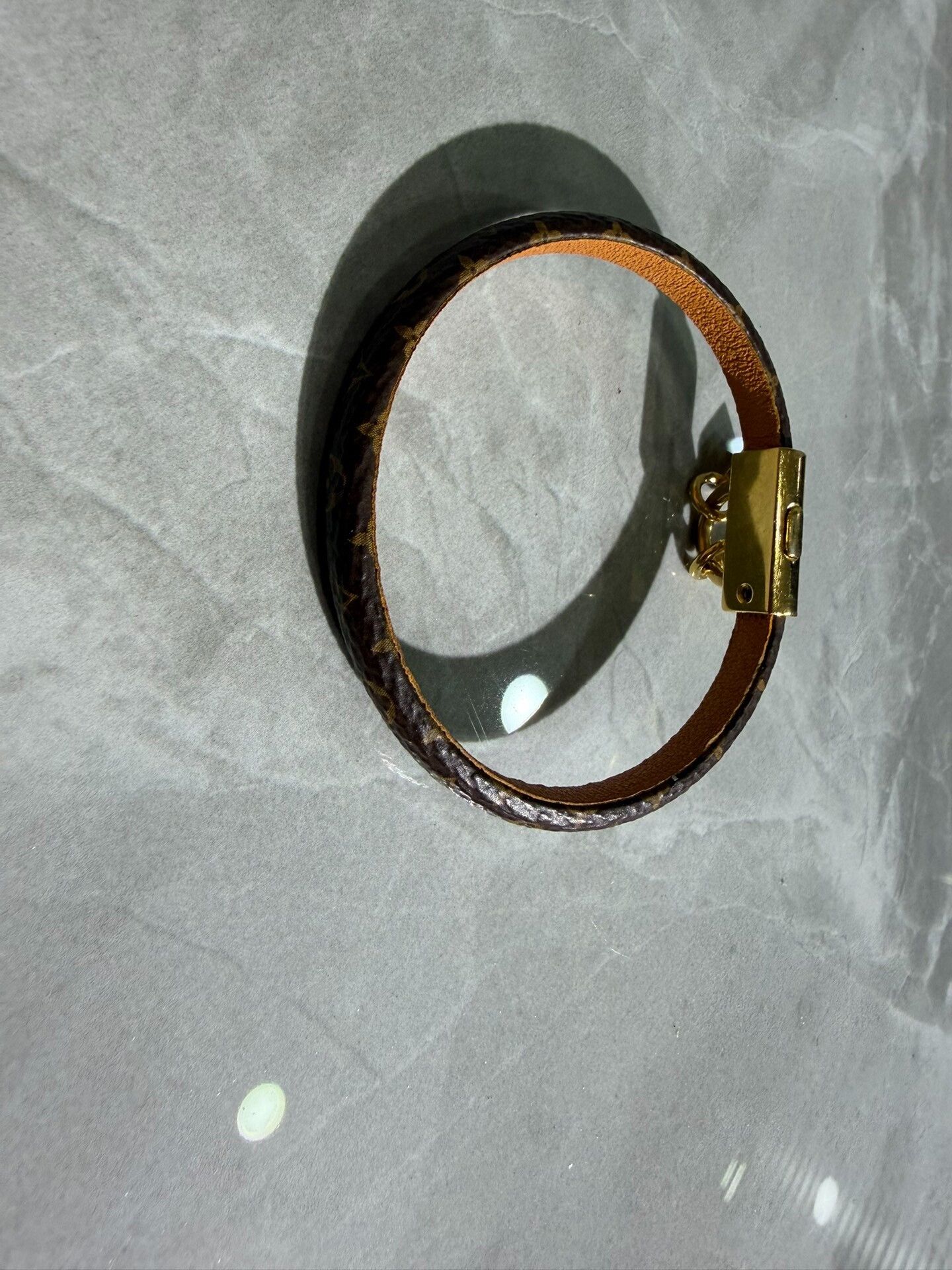 Louis Vuitton Louis Vuitton Leather Gold Bracelet OS Women Size ONE SIZE - 3 Thumbnail
