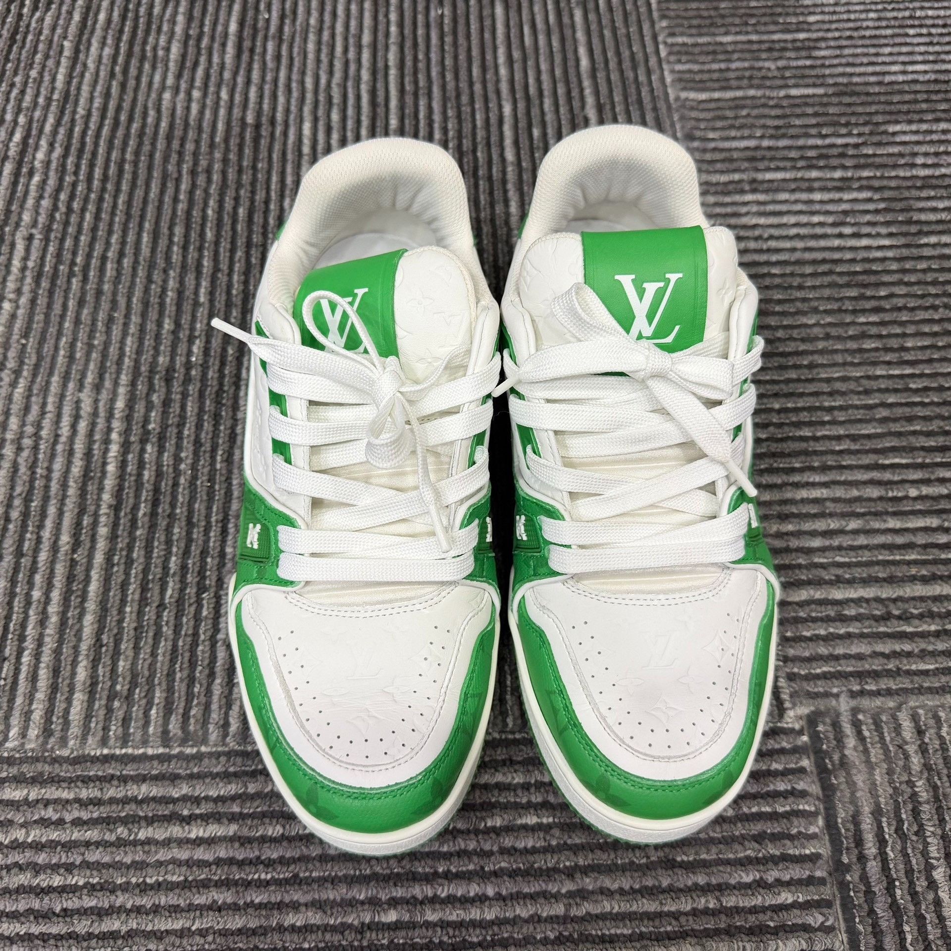 Louis Vuitton Louis Vuitton Training Green Lowtop Sneakers 5.5 Men Size US 5.5 / EU 38 - 4 Thumbnail
