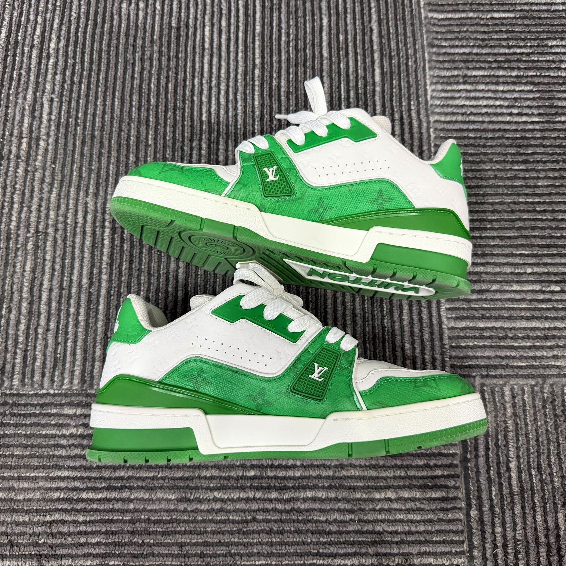 Louis Vuitton Louis Vuitton Training Green Lowtop Sneakers 5.5 Men Size US 5.5 / EU 38 - 3 Thumbnail