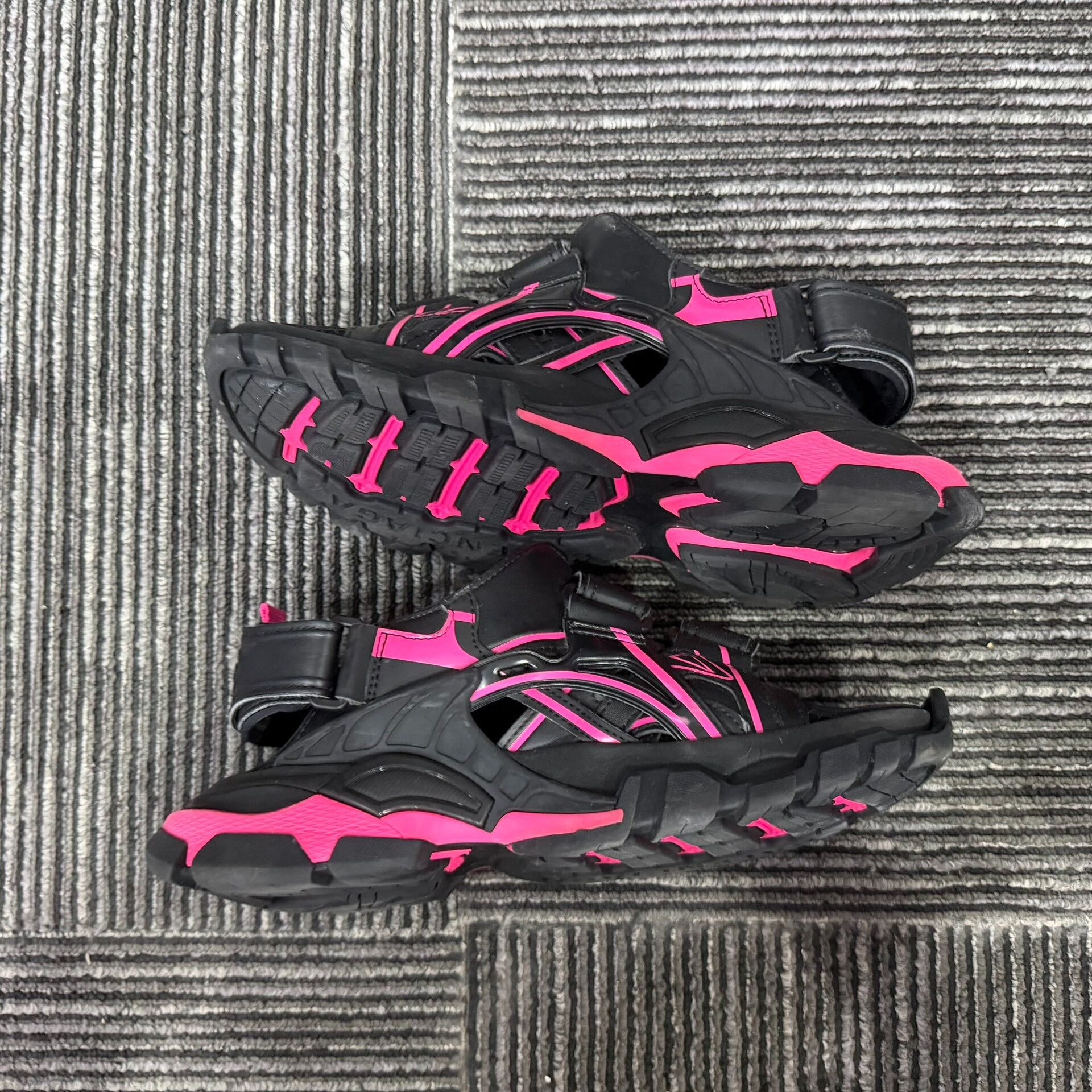 Balenciaga Balenciaga Multi Sandals us_7 Women Size US 7 / IT 37 - 3 Thumbnail