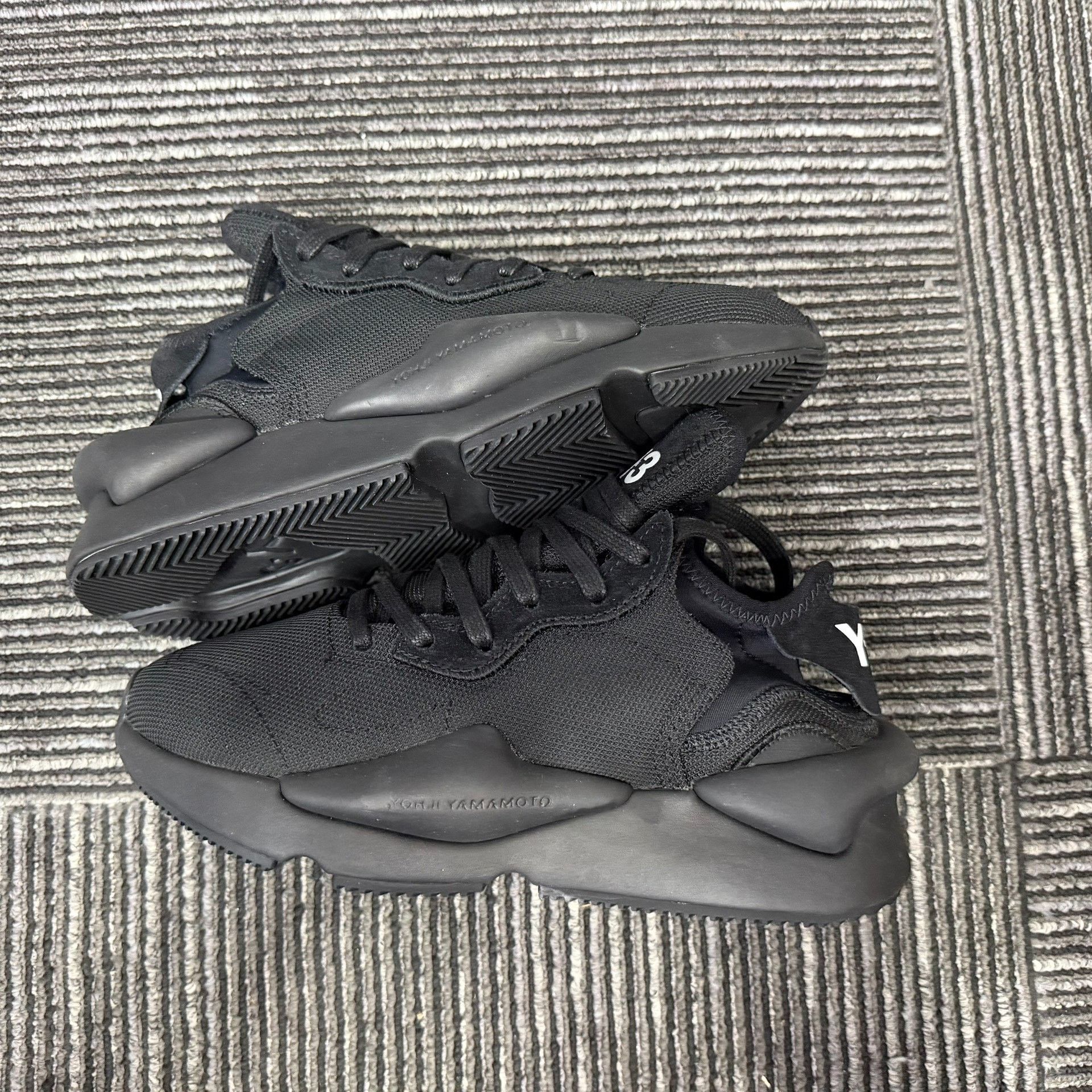 Y-3 Y-3 Casual Lowtop Sneakers us_8 Women Size US 8 / IT 38 - 2 Thumbnail