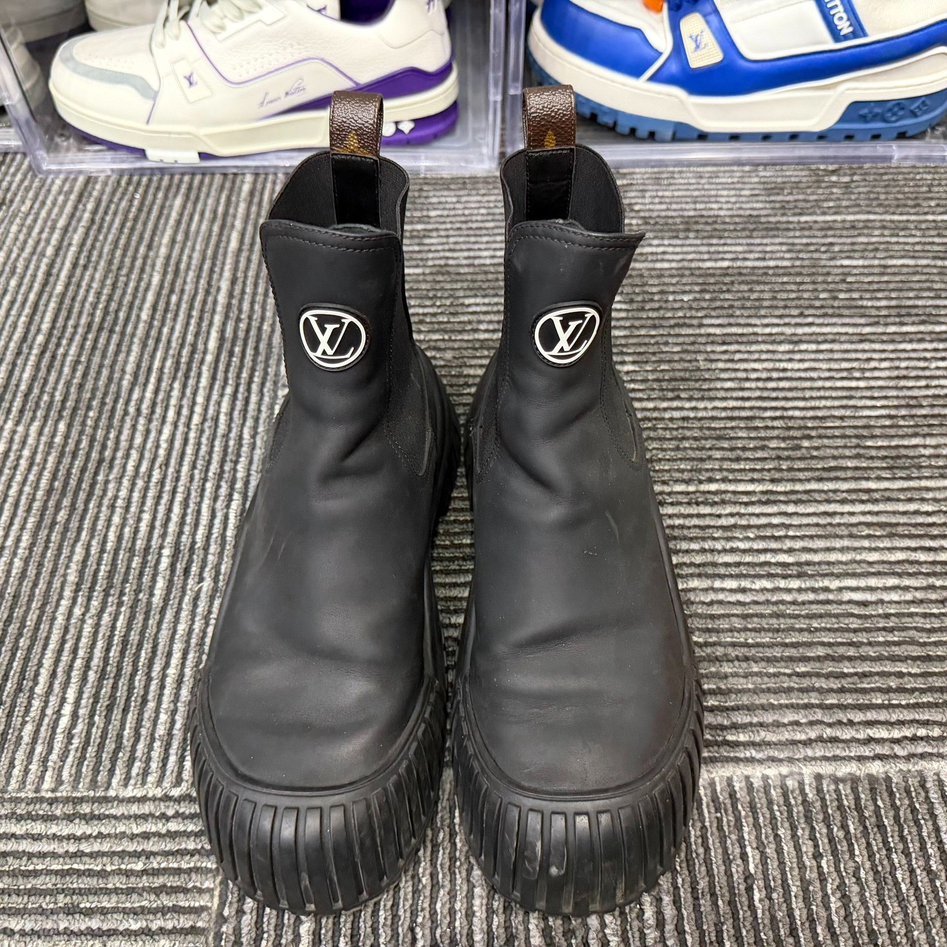 Louis Vuitton Louis Vuitton Black Boots us_8 Women Size US 8 / IT 38 - 4 Thumbnail