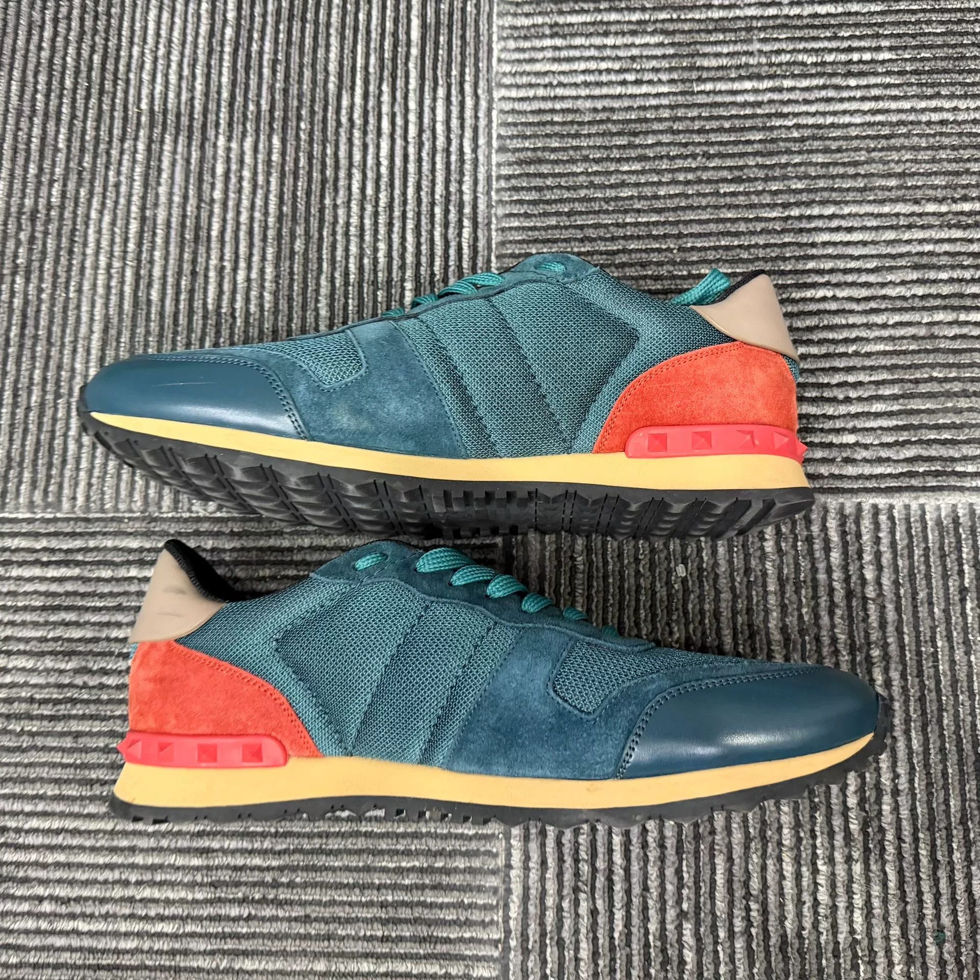 Valentino Valentino Lowtop Sneakers 12 Men Size US 12 / EU 45 - 3 Thumbnail